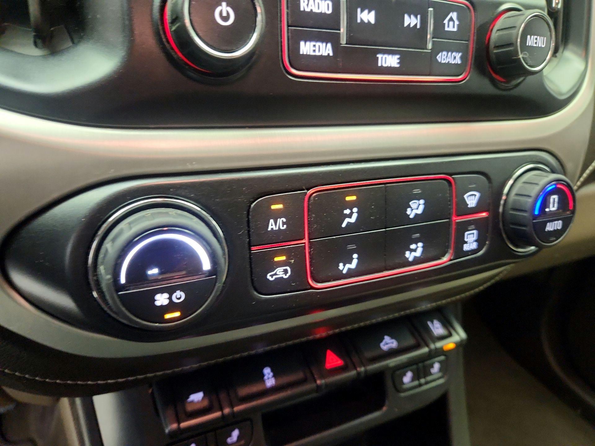 Thumbnail: 2016 GMC Canyon - 16