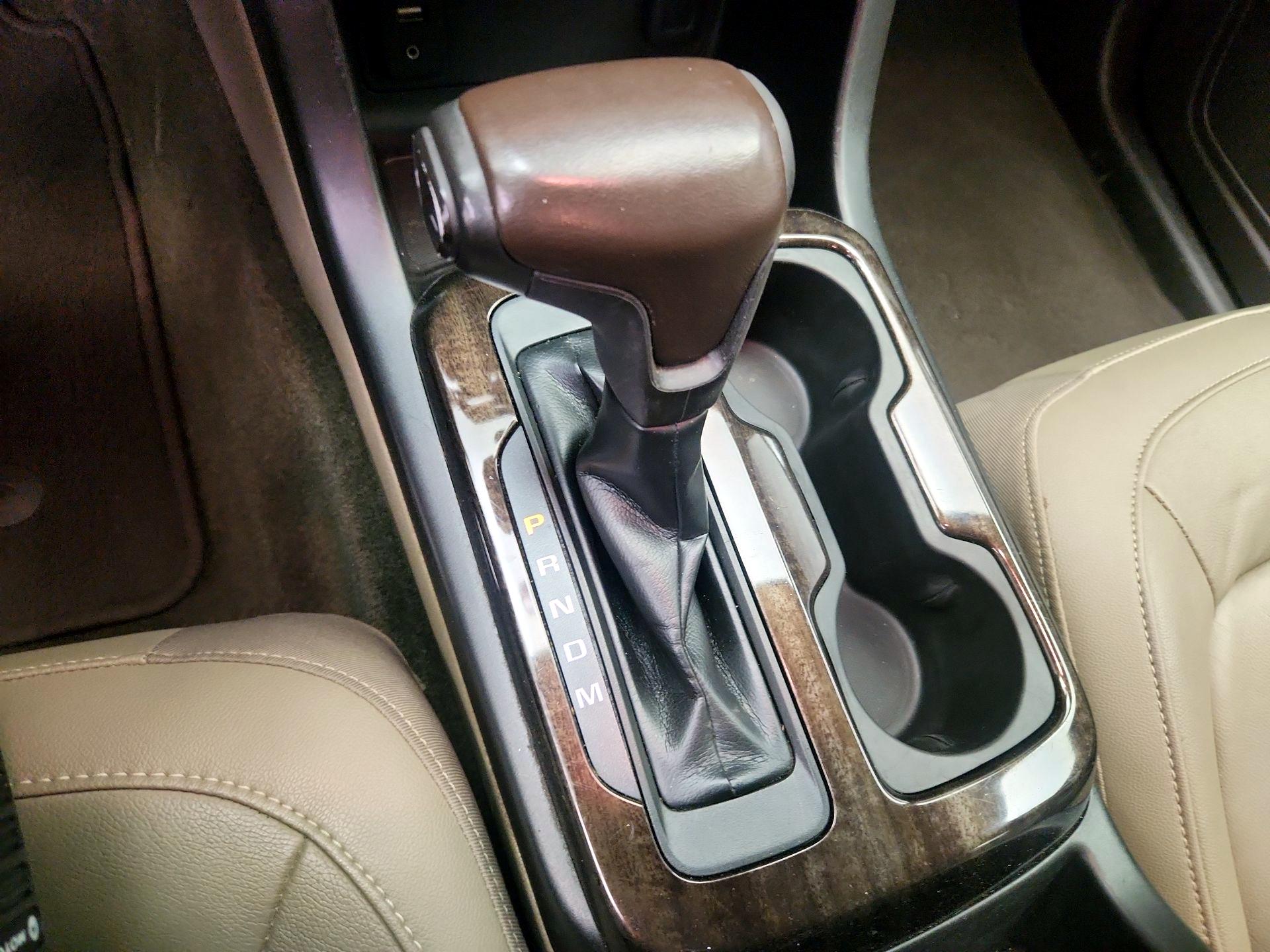Thumbnail: 2016 GMC Canyon - 17