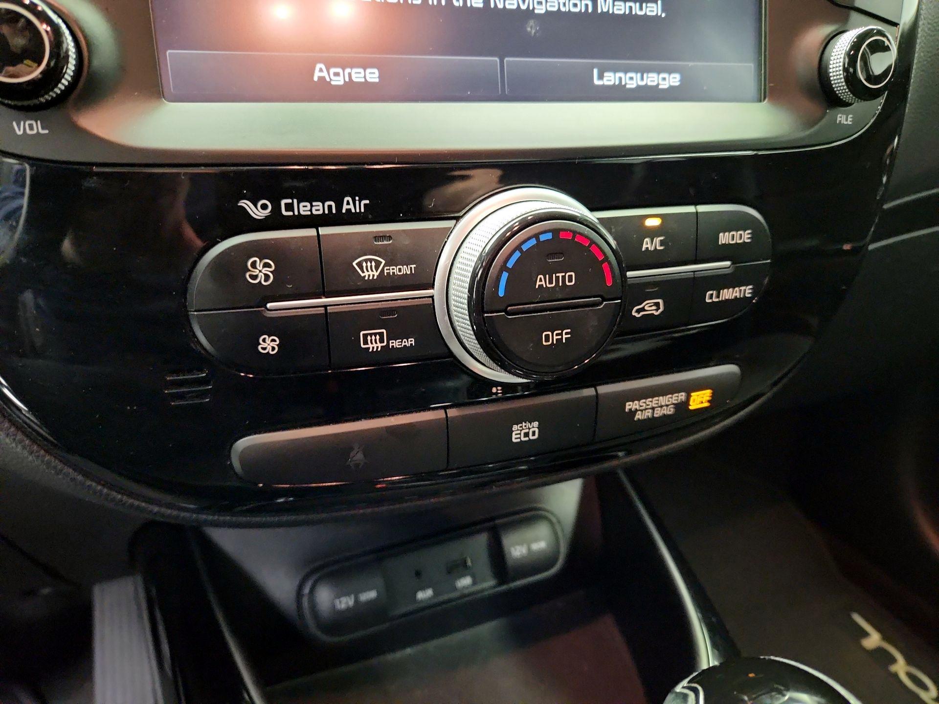 Thumbnail: 2014 Kia Soul - 17