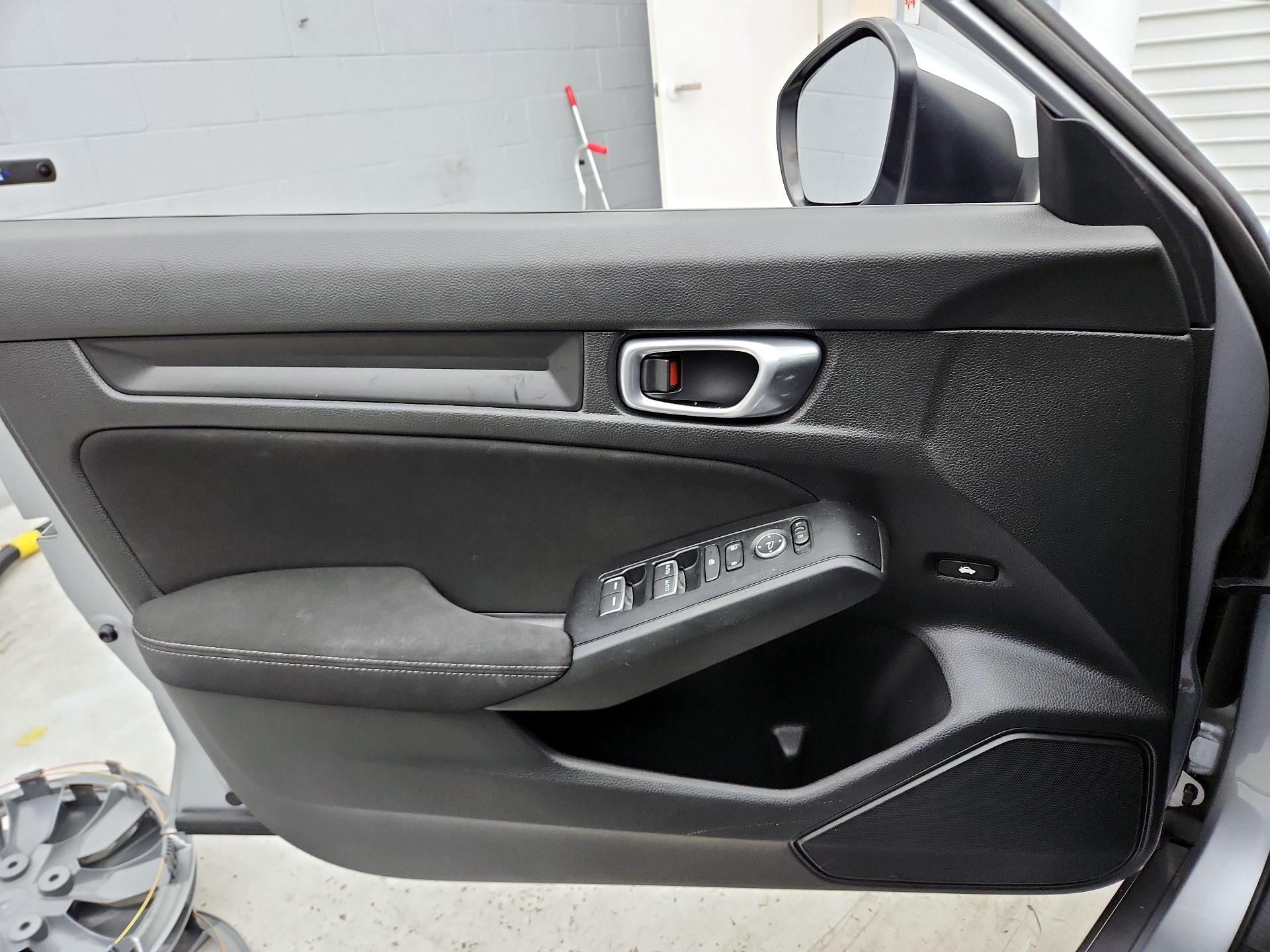 Thumbnail: 2023 Honda Civic - 12