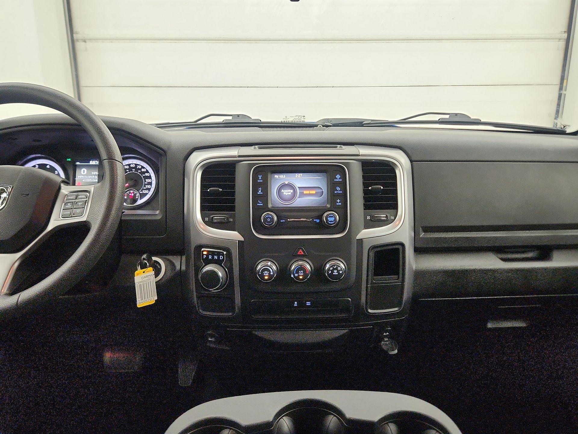 Thumbnail: 2024 RAM 1500 Classic - 9