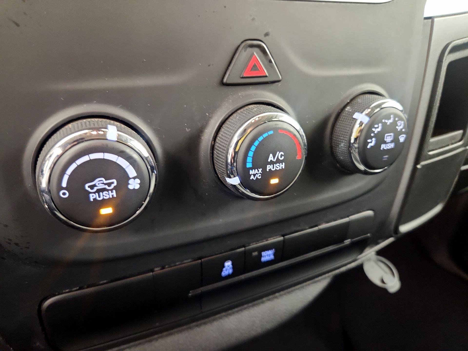 Thumbnail: 2024 RAM 1500 Classic - 16