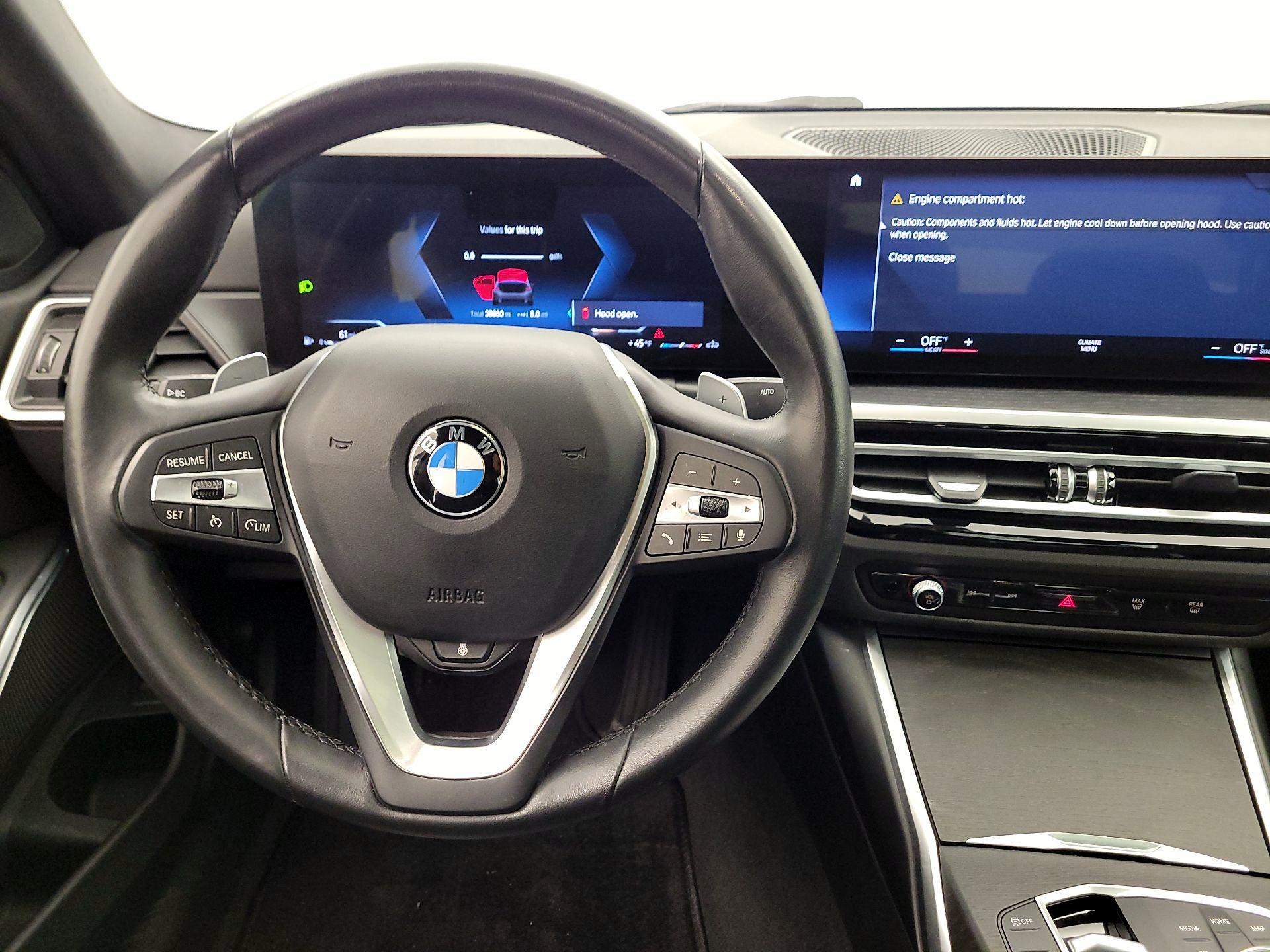 Thumbnail: 2024 BMW 3 Series - 10