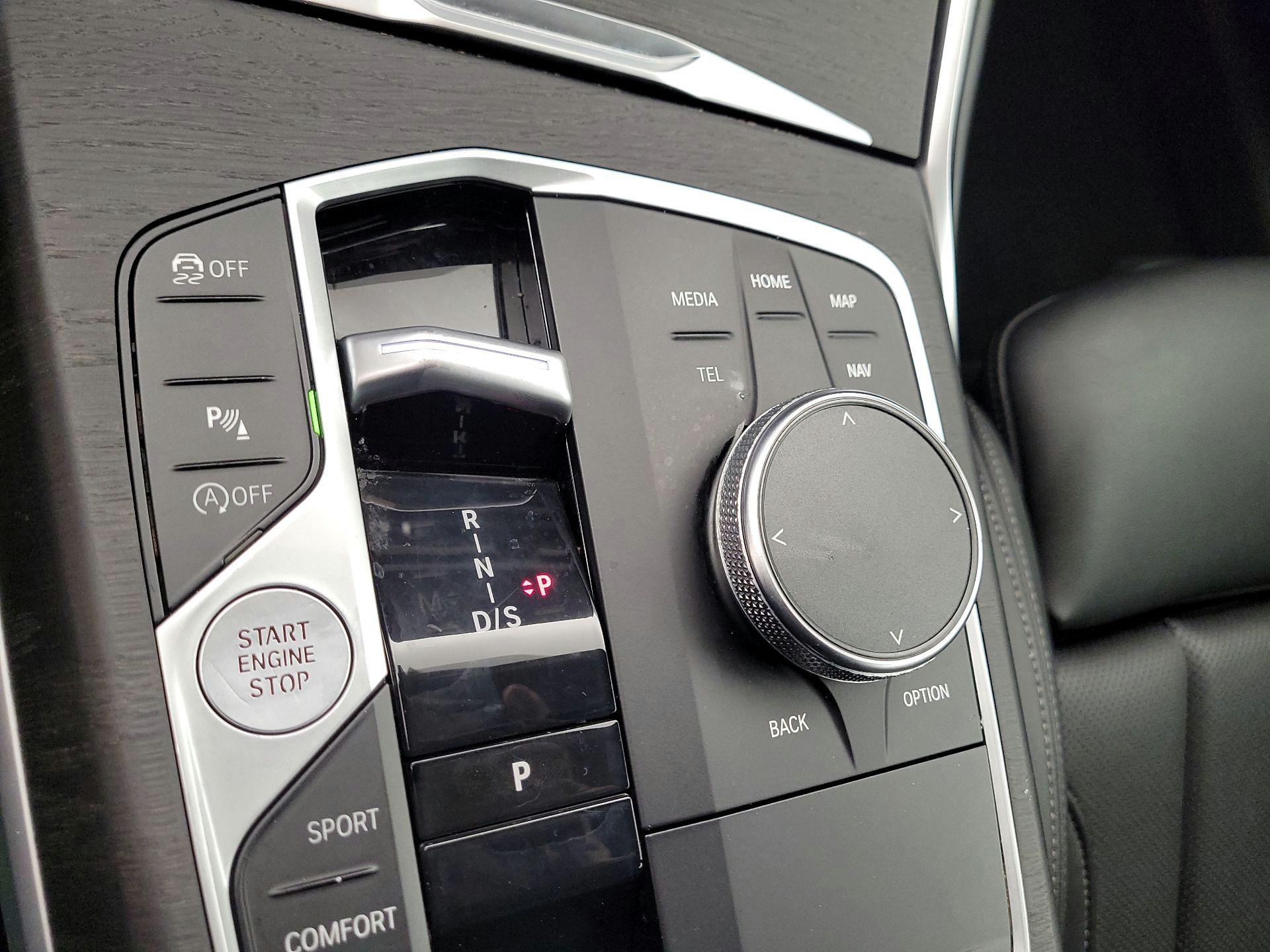 Thumbnail: 2024 BMW 3 Series - 17