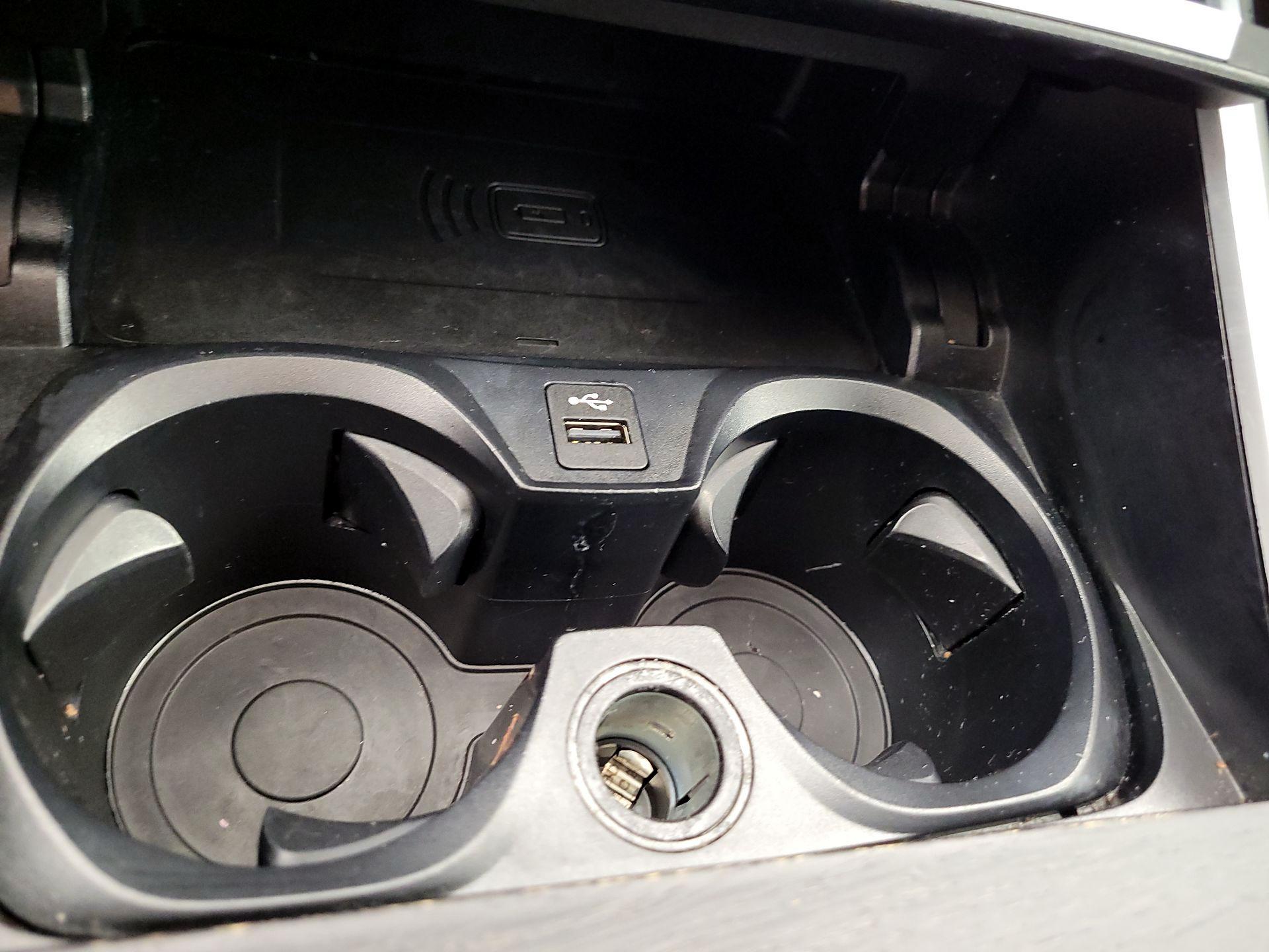 Thumbnail: 2024 BMW 3 Series - 18