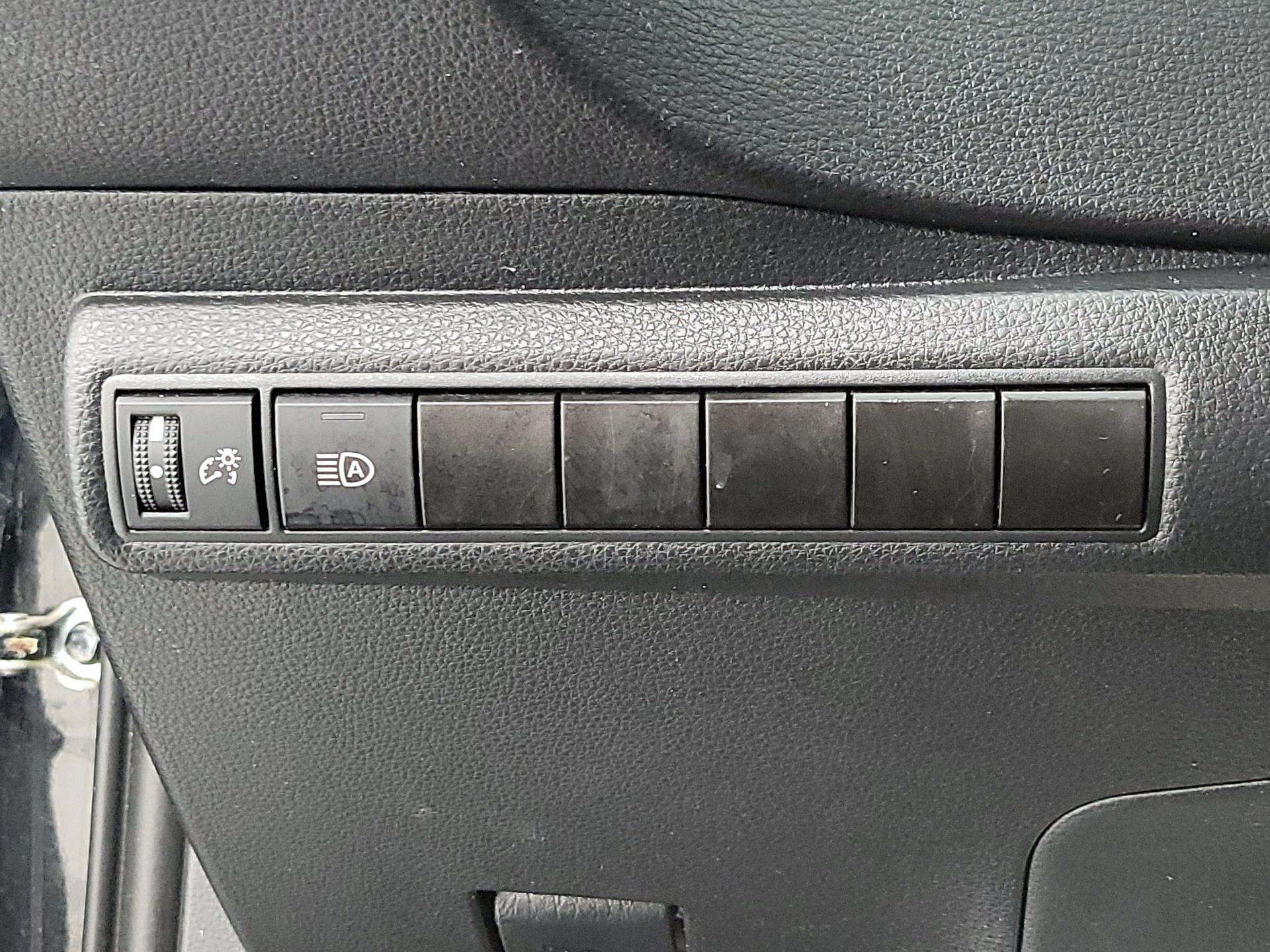 Thumbnail: 2024 Toyota Corolla - 13