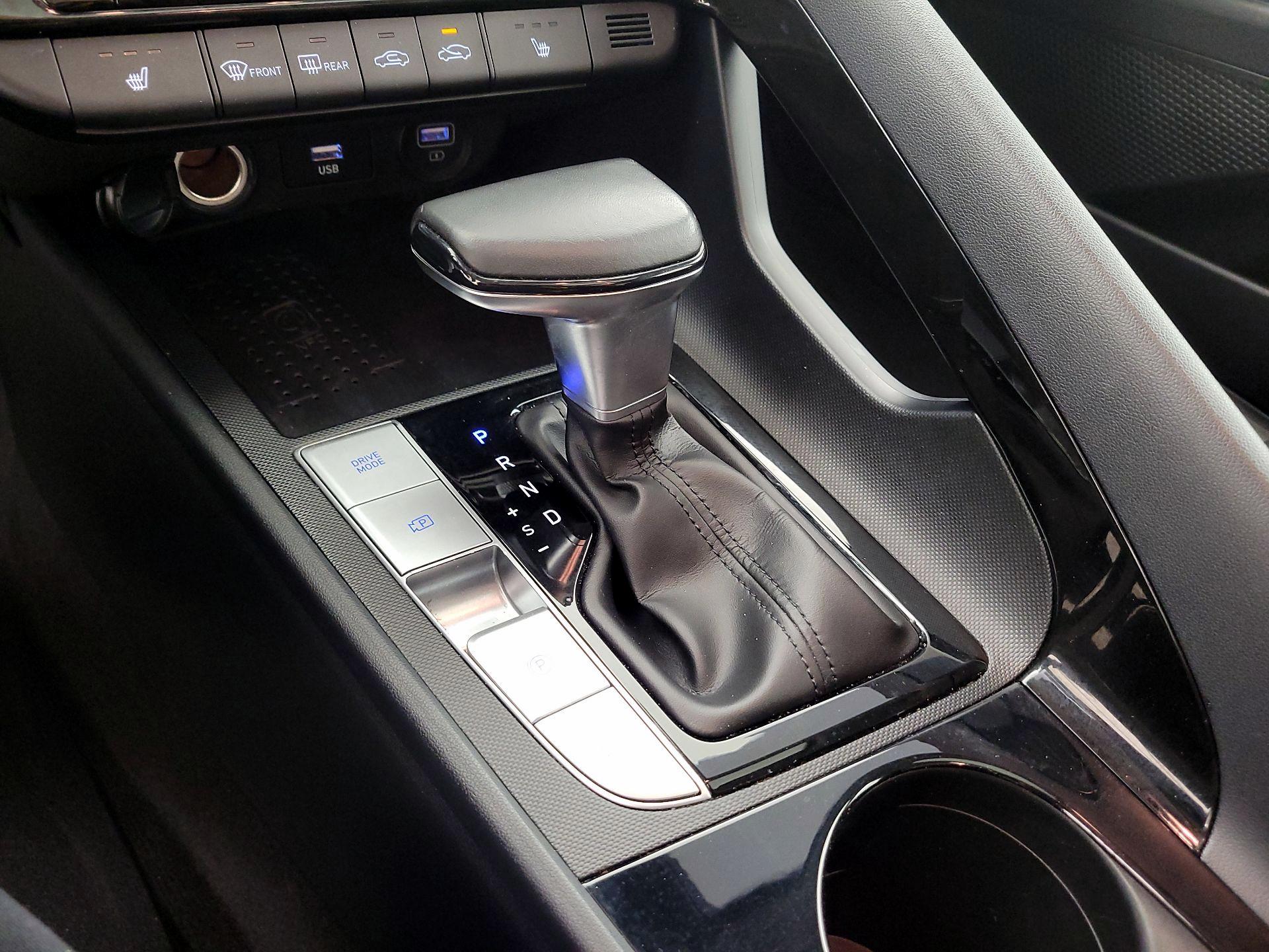 Thumbnail: 2021 Hyundai Elantra - 17