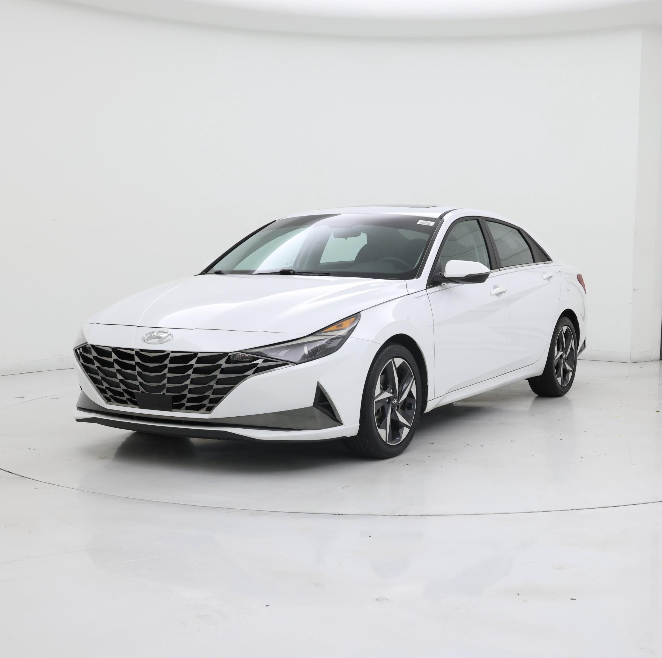 Thumbnail: 2021 Hyundai Elantra - 4