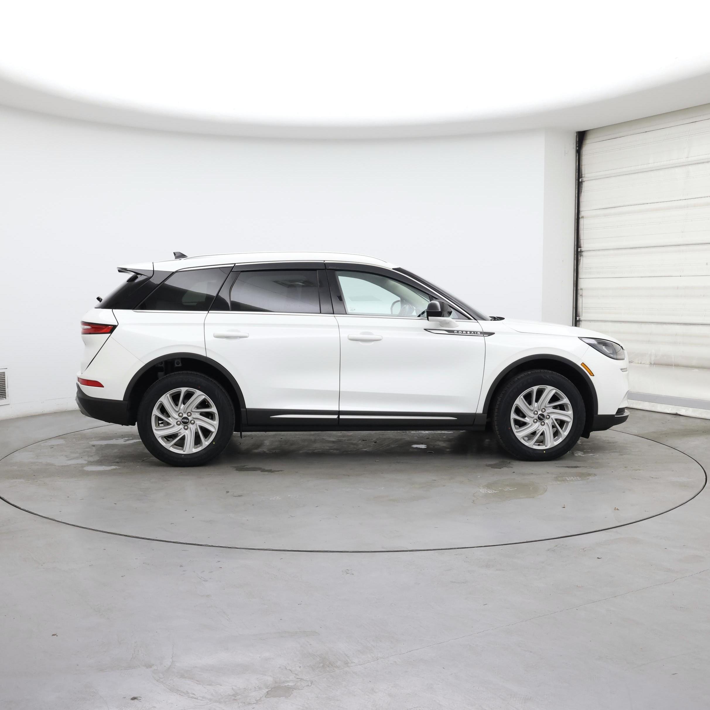 Thumbnail: 2021 Lincoln Corsair - 7