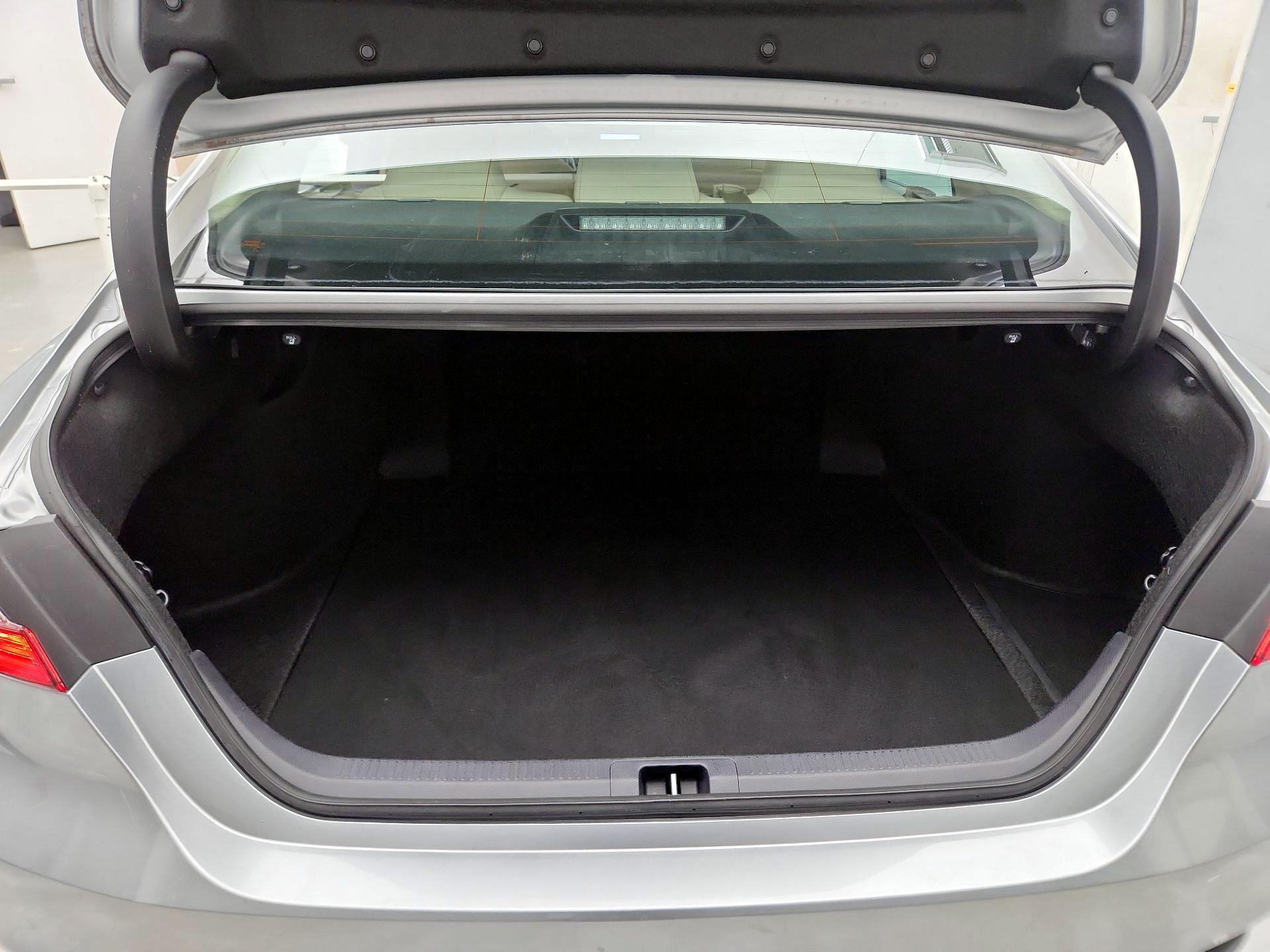 Thumbnail: 2024 Toyota Camry - 20