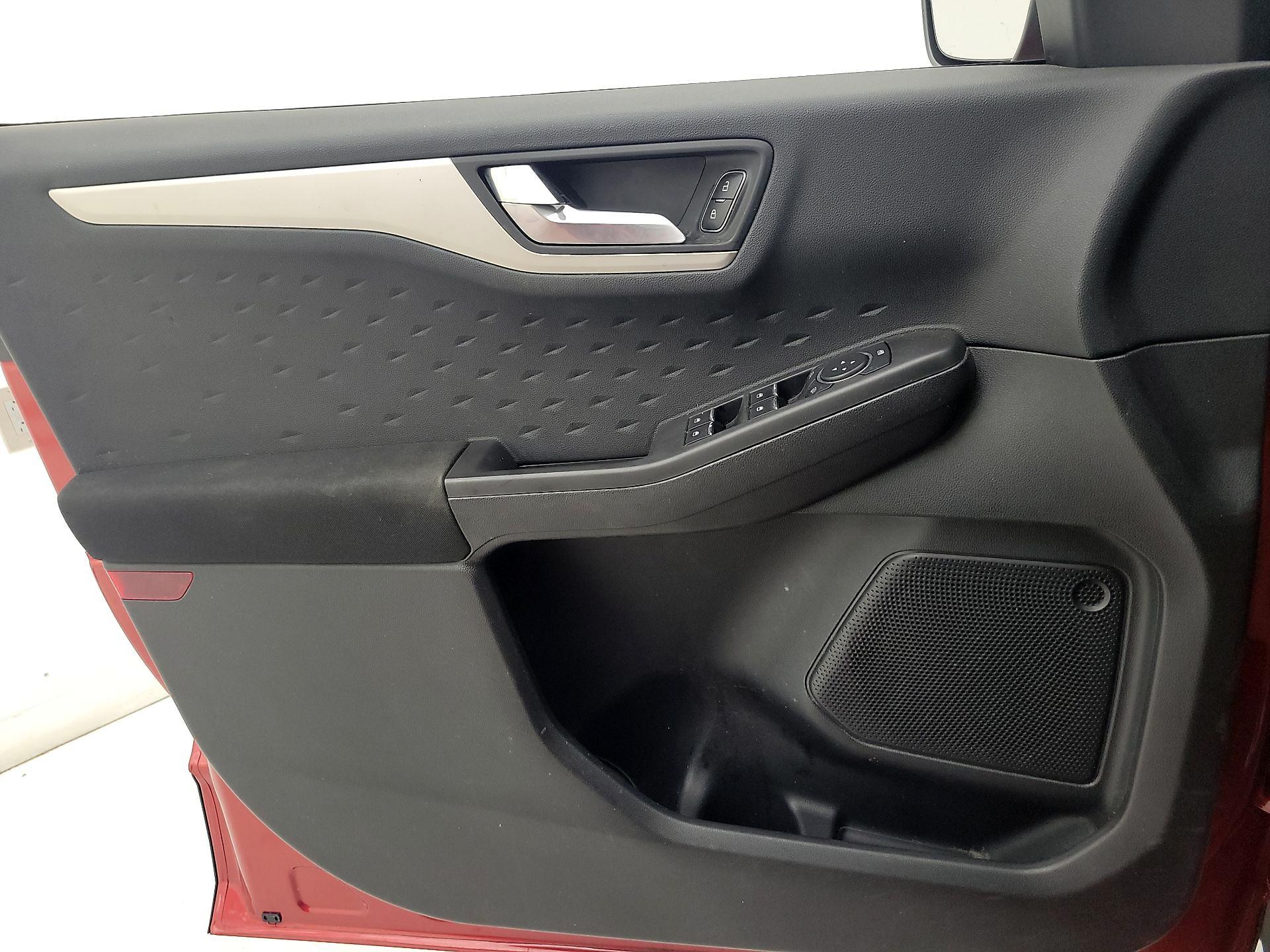 Thumbnail: 2020 Ford Escape - 12