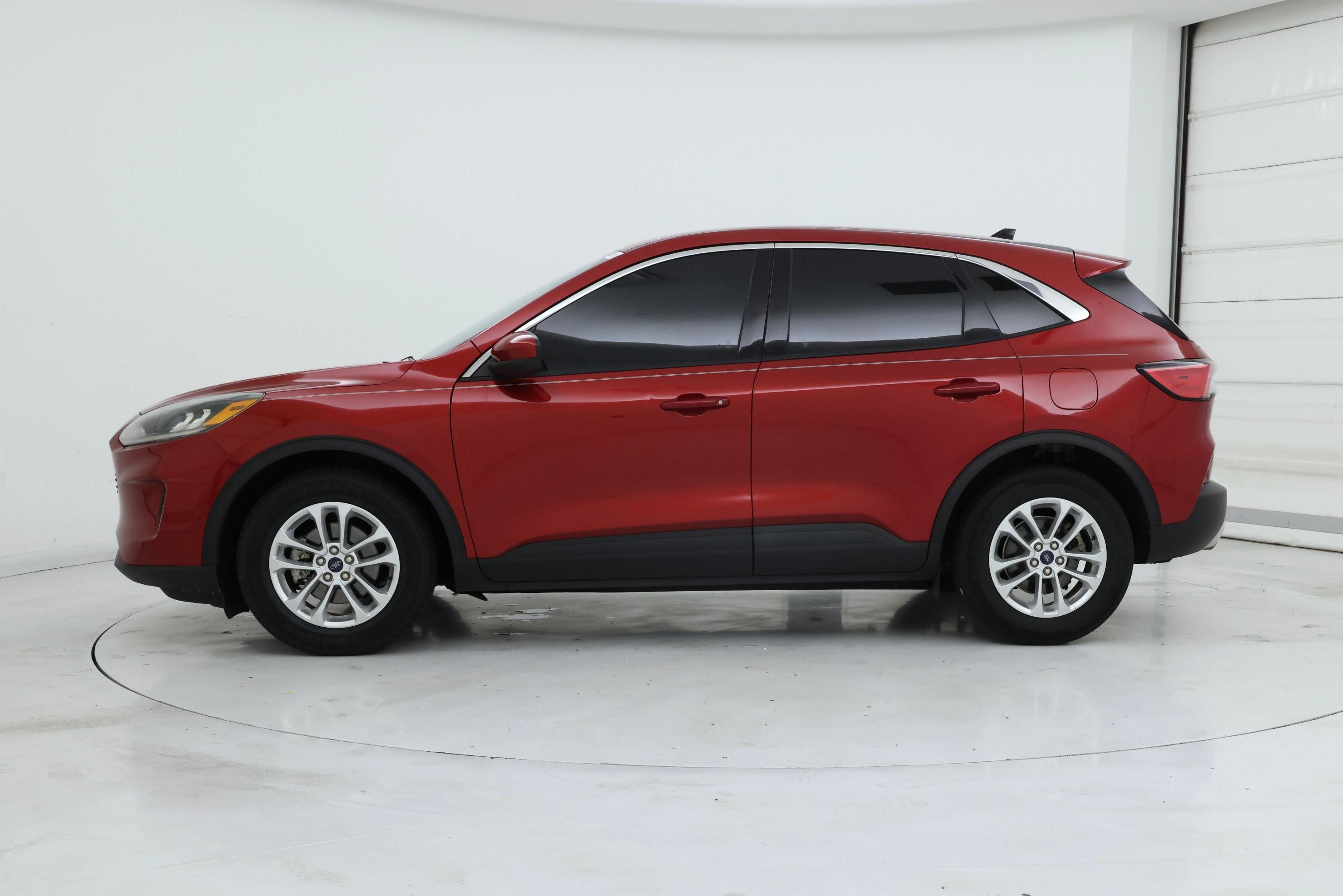 Thumbnail: 2020 Ford Escape - 3