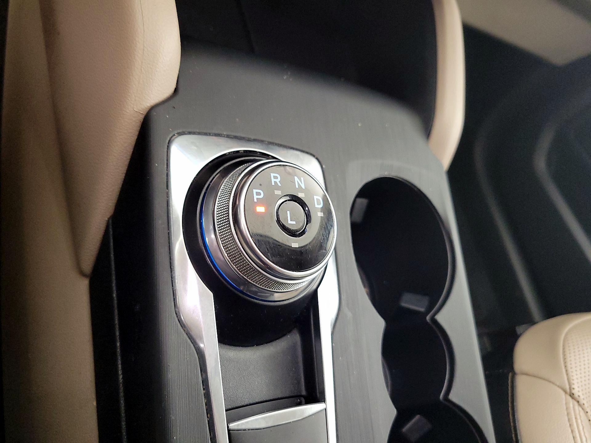 Thumbnail: 2020 Ford Escape - 15