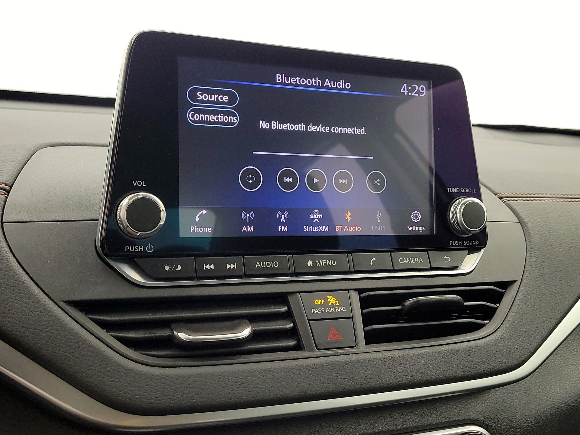 Thumbnail: 2020 Nissan Altima - 15