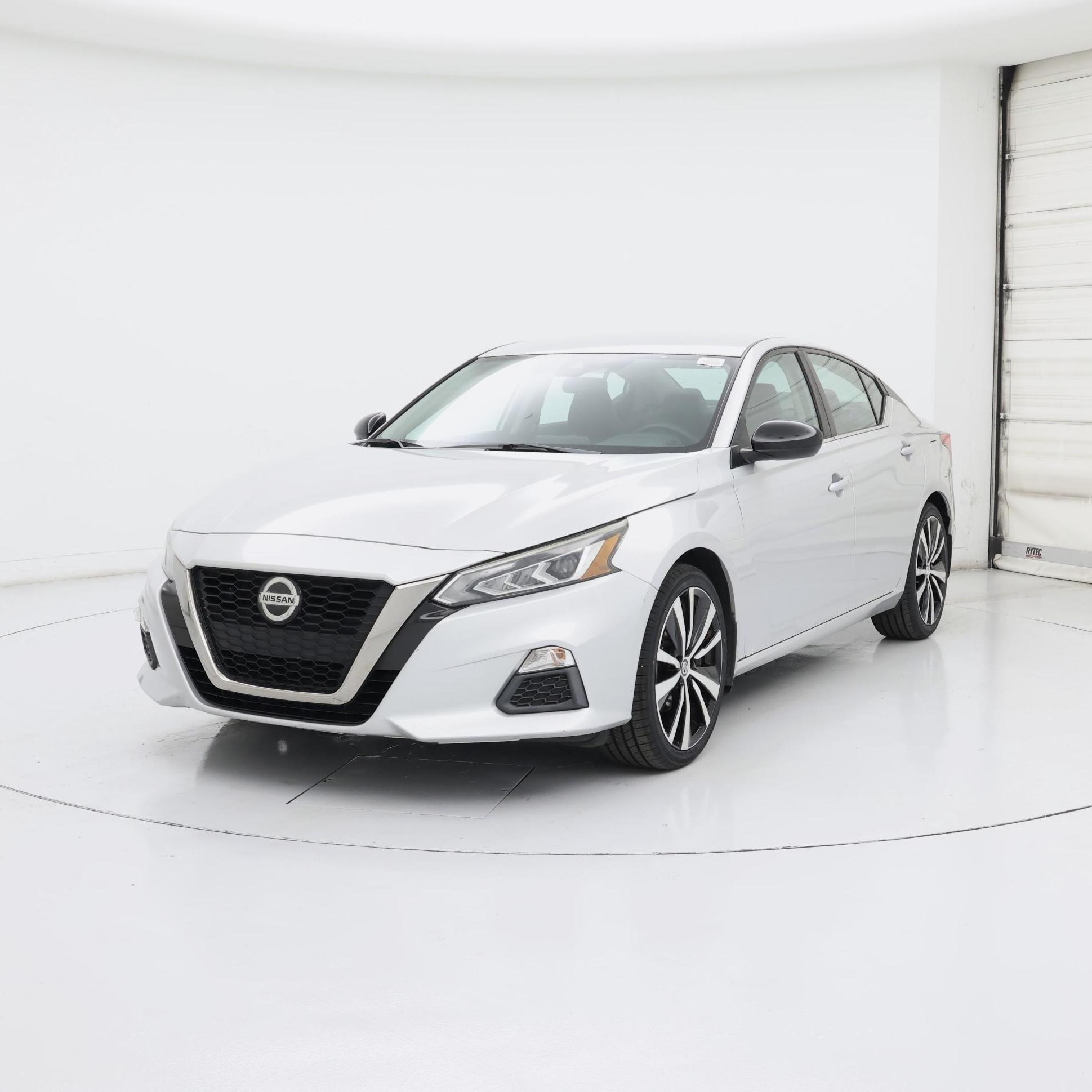 Thumbnail: 2020 Nissan Altima - 4