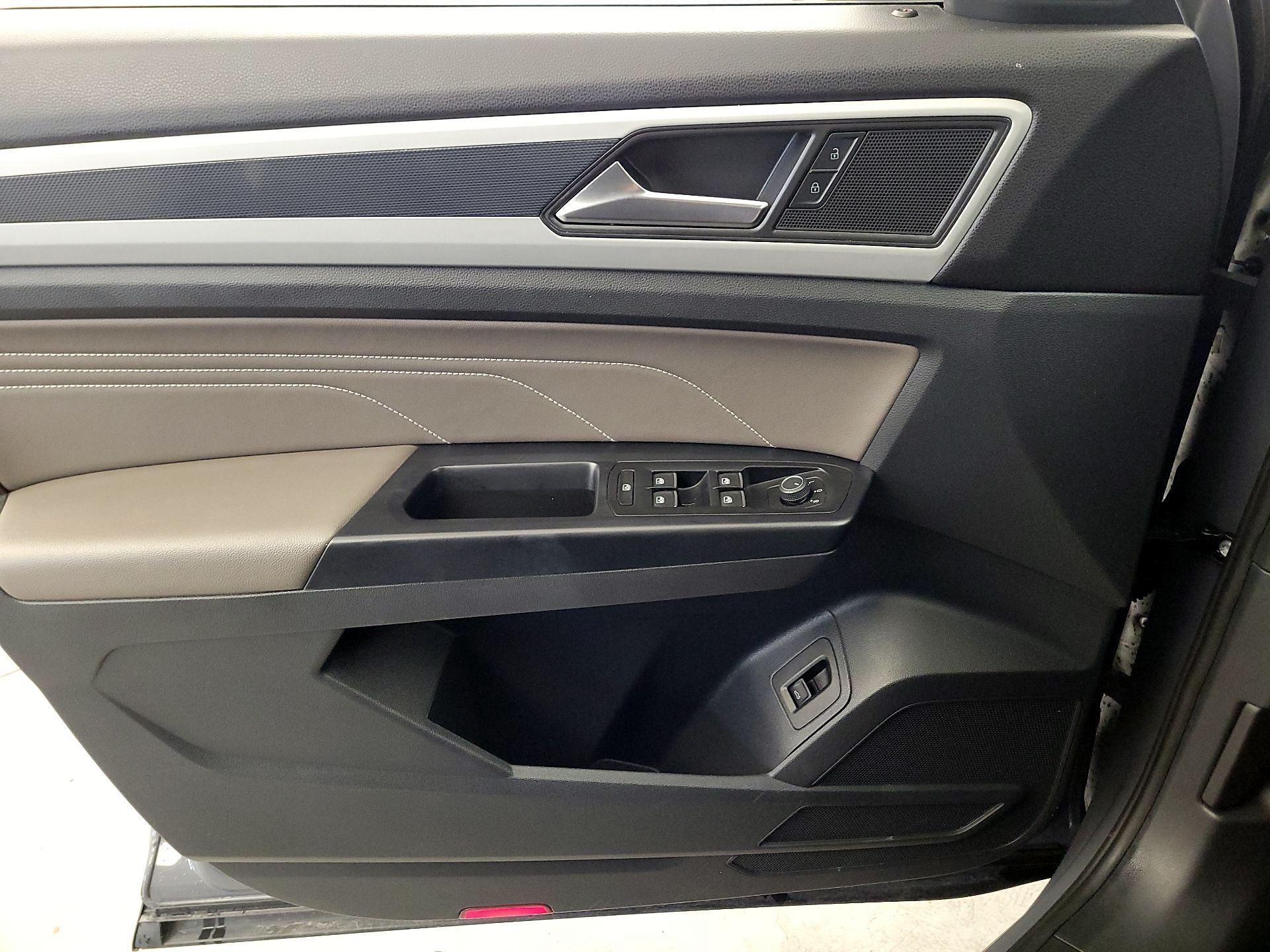 Thumbnail: 2021 Volkswagen Atlas - 12