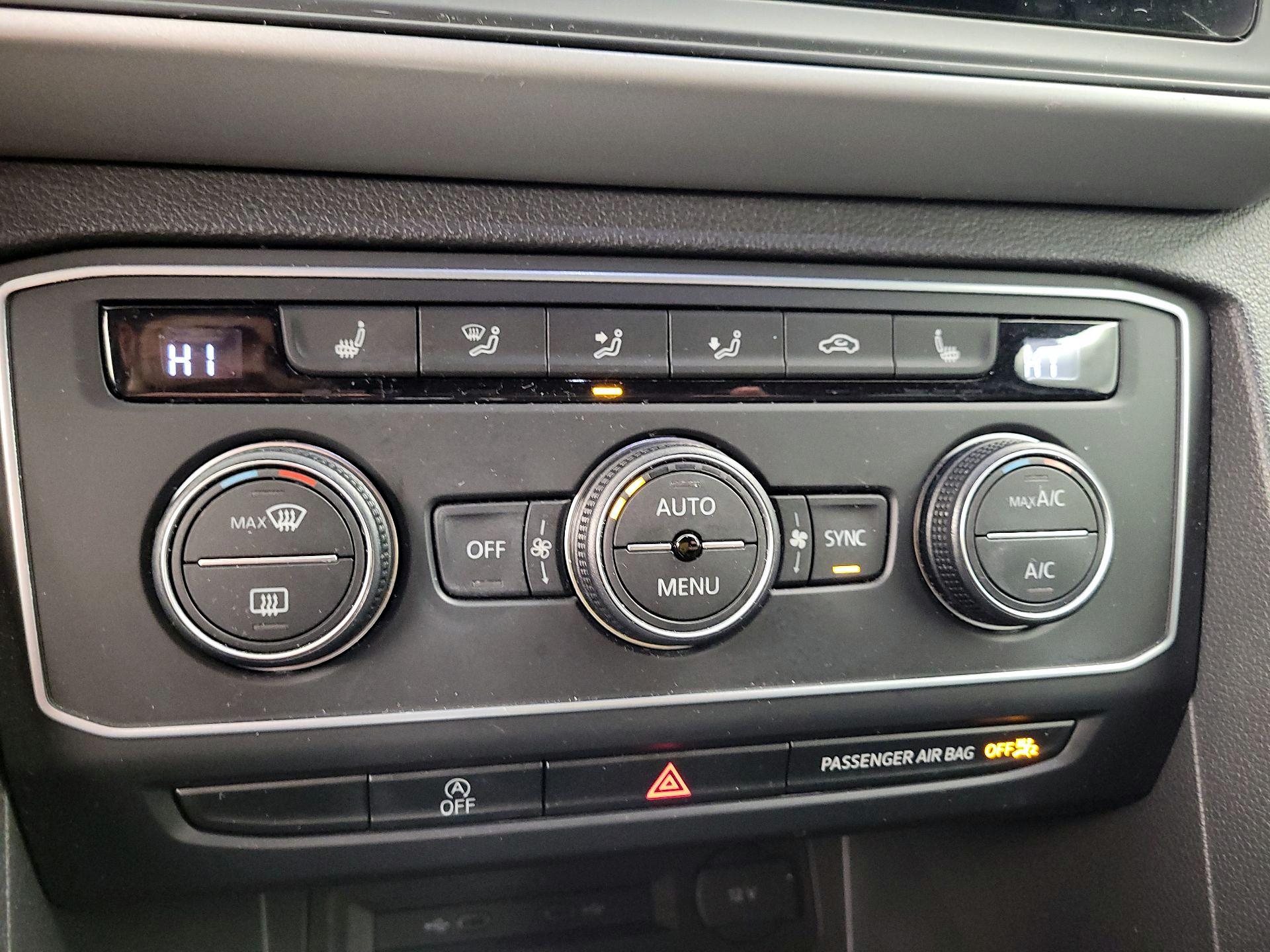 Thumbnail: 2021 Volkswagen Atlas - 14