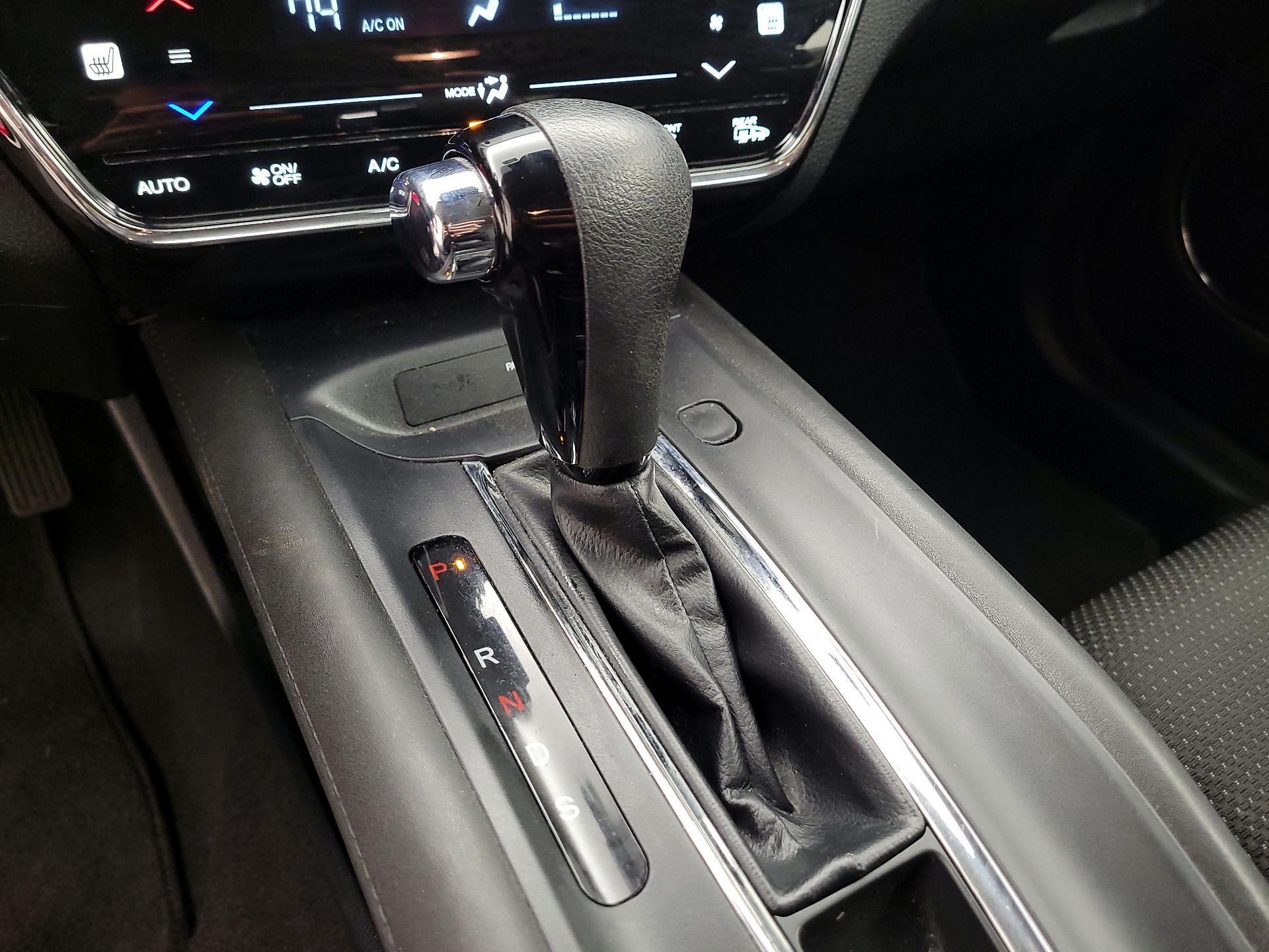 Thumbnail: 2021 Honda HR-V - 17