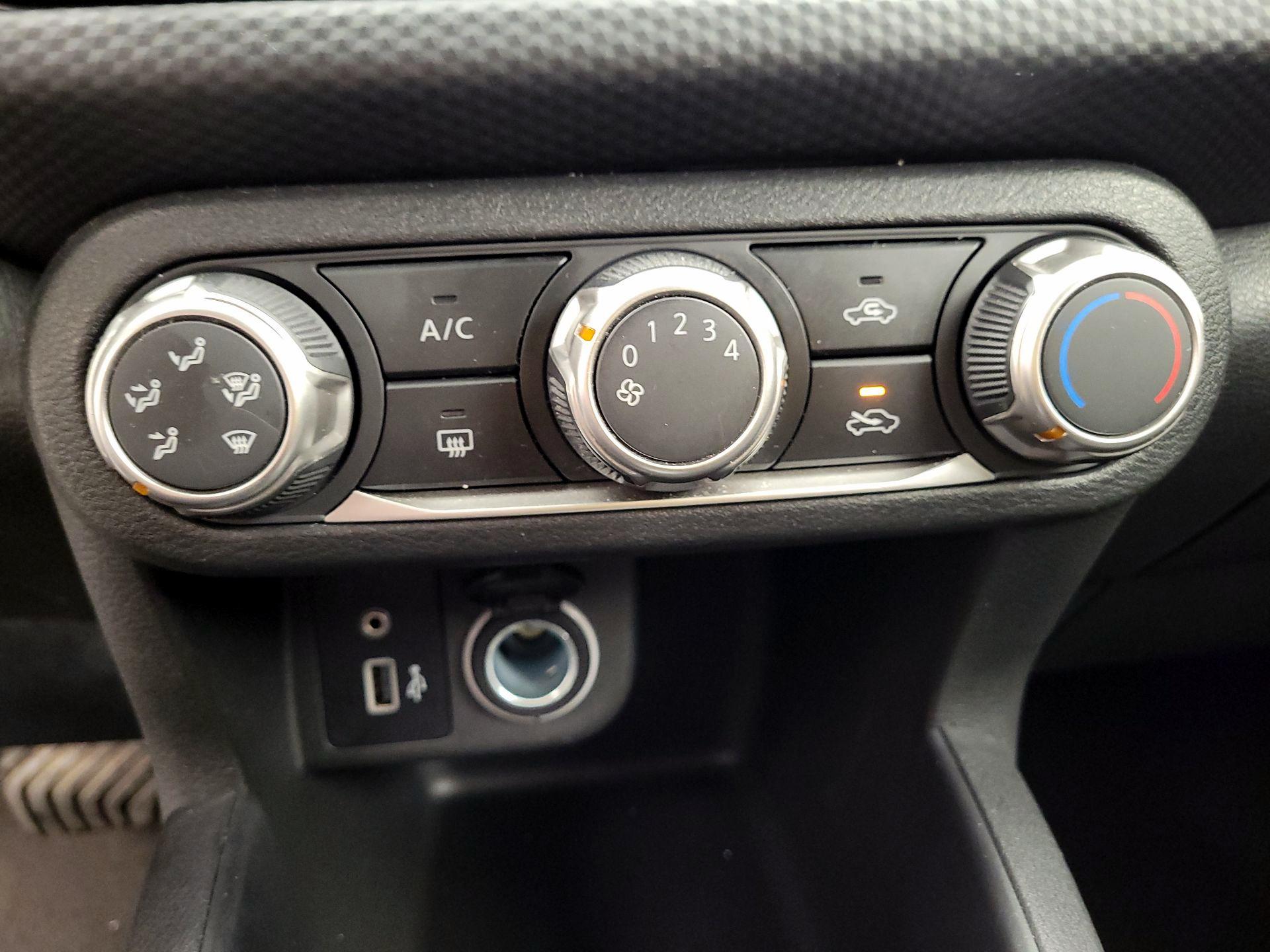 Thumbnail: 2024 Nissan Kicks - 14