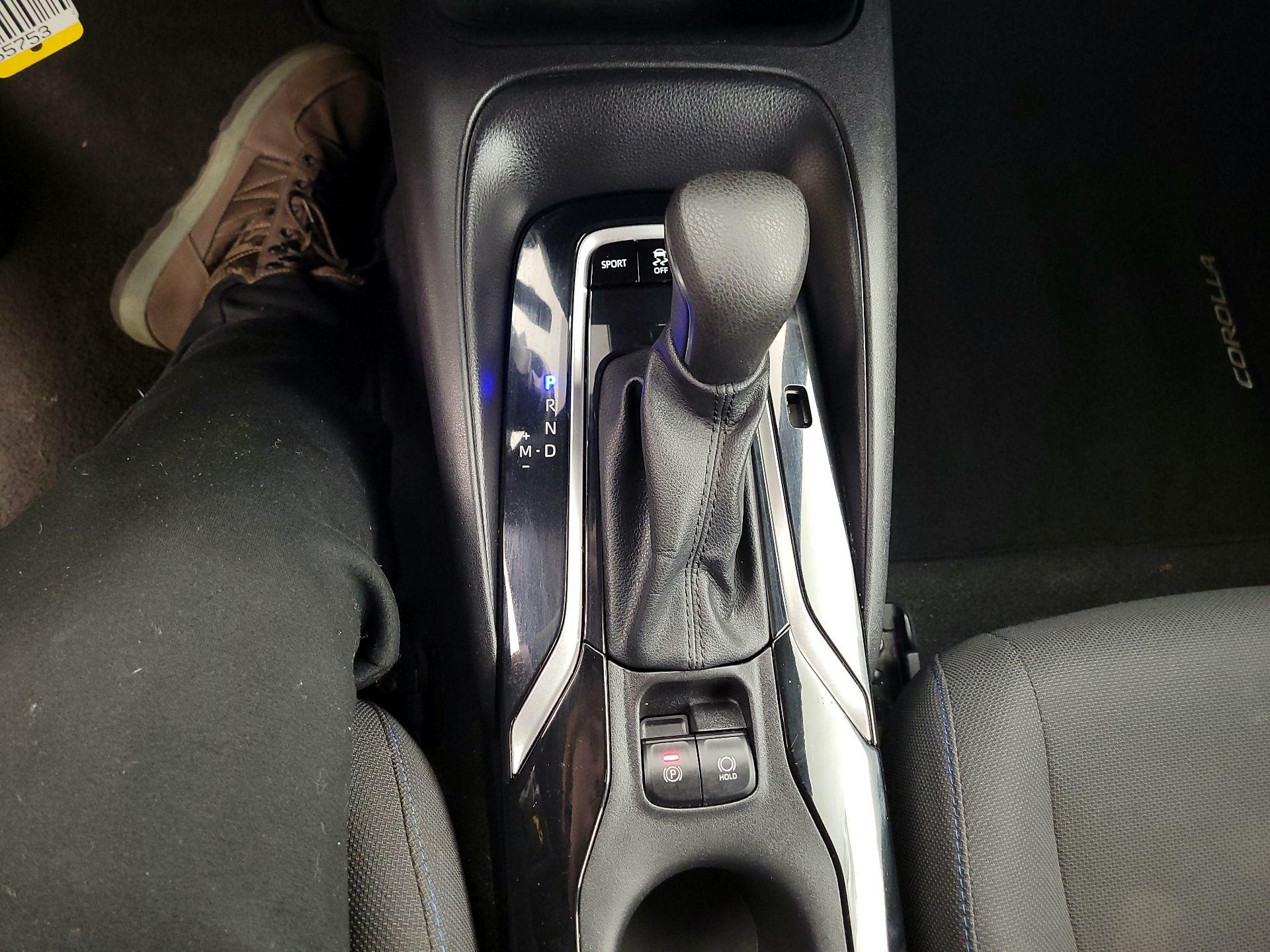 Thumbnail: 2022 Toyota Corolla - 17