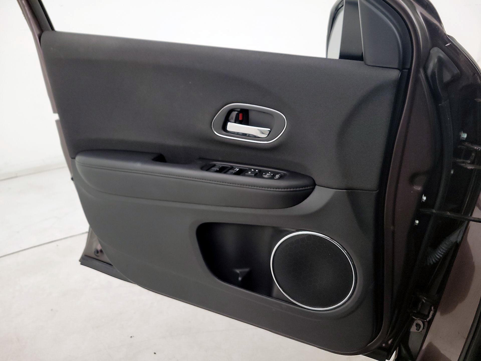 Thumbnail: 2022 Honda HR-V - 12