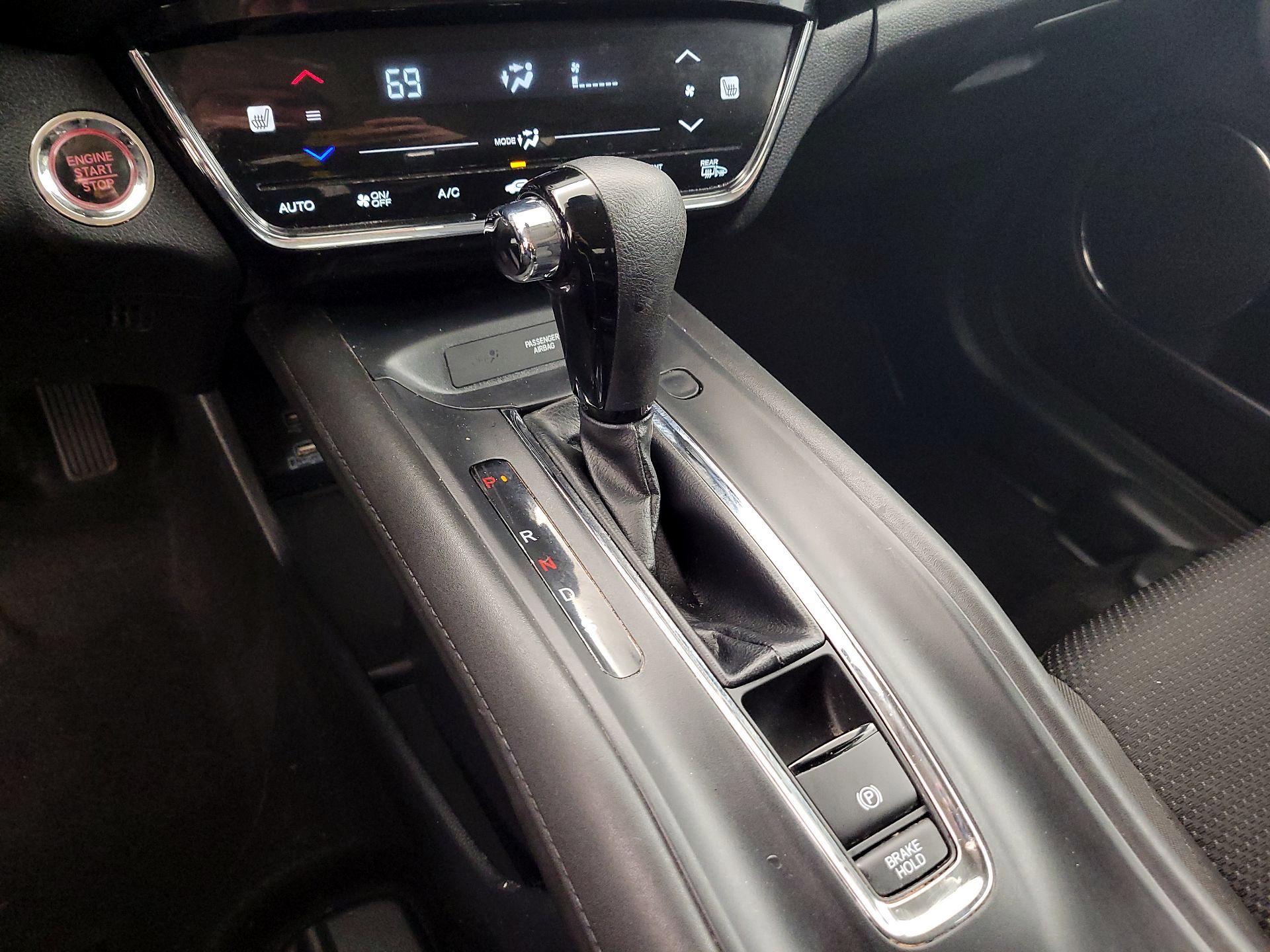 Thumbnail: 2022 Honda HR-V - 17