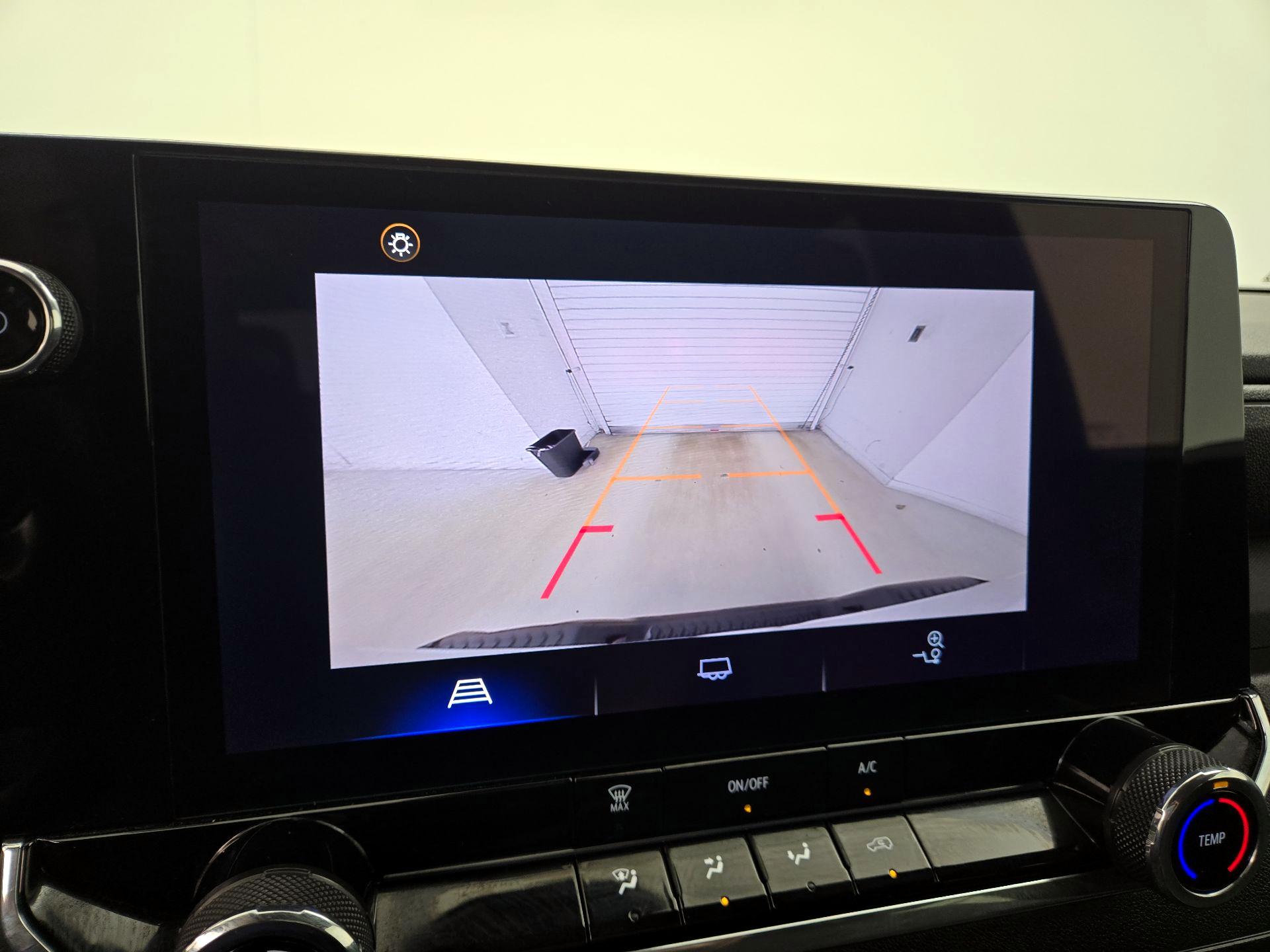 Thumbnail: 2023 Chevrolet Colorado - 13