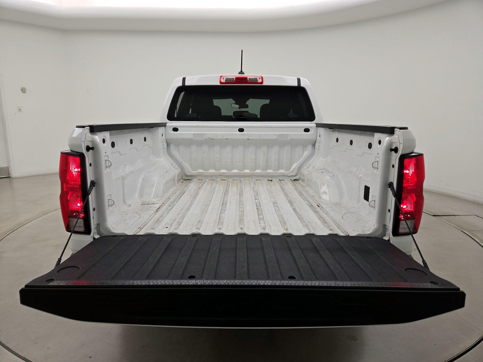 Thumbnail: 2023 Chevrolet Colorado - 19