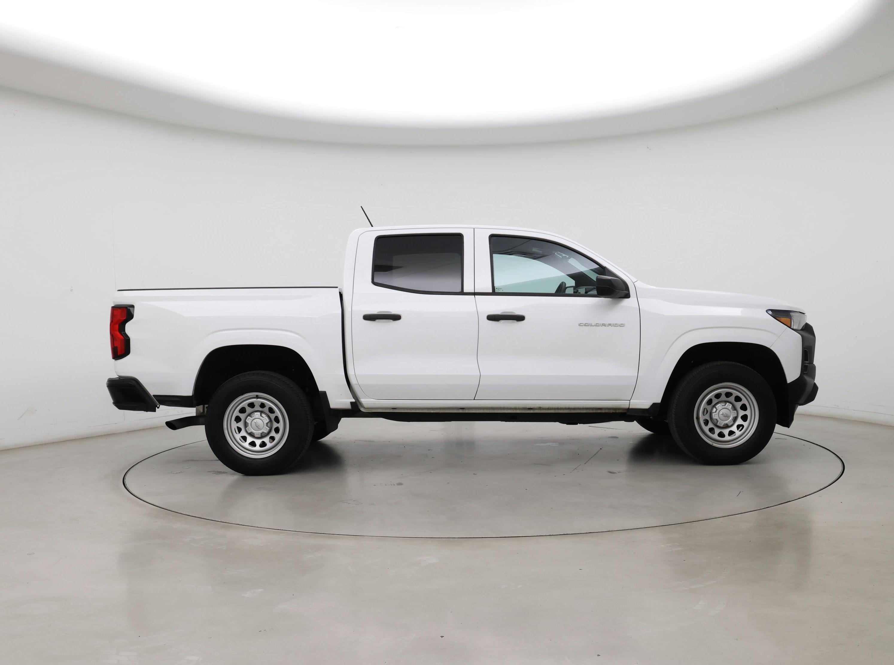 Thumbnail: 2023 Chevrolet Colorado - 7