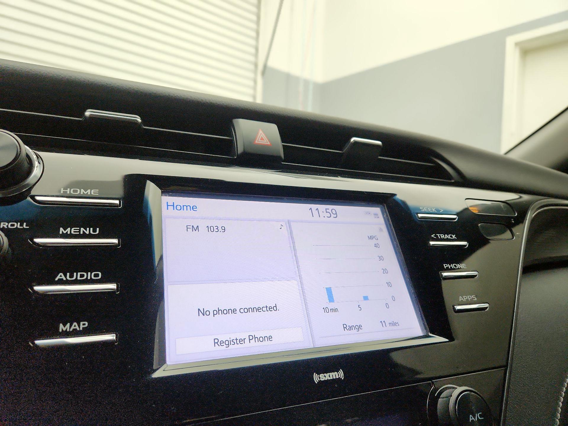 Thumbnail: 2020 Toyota Camry - 15