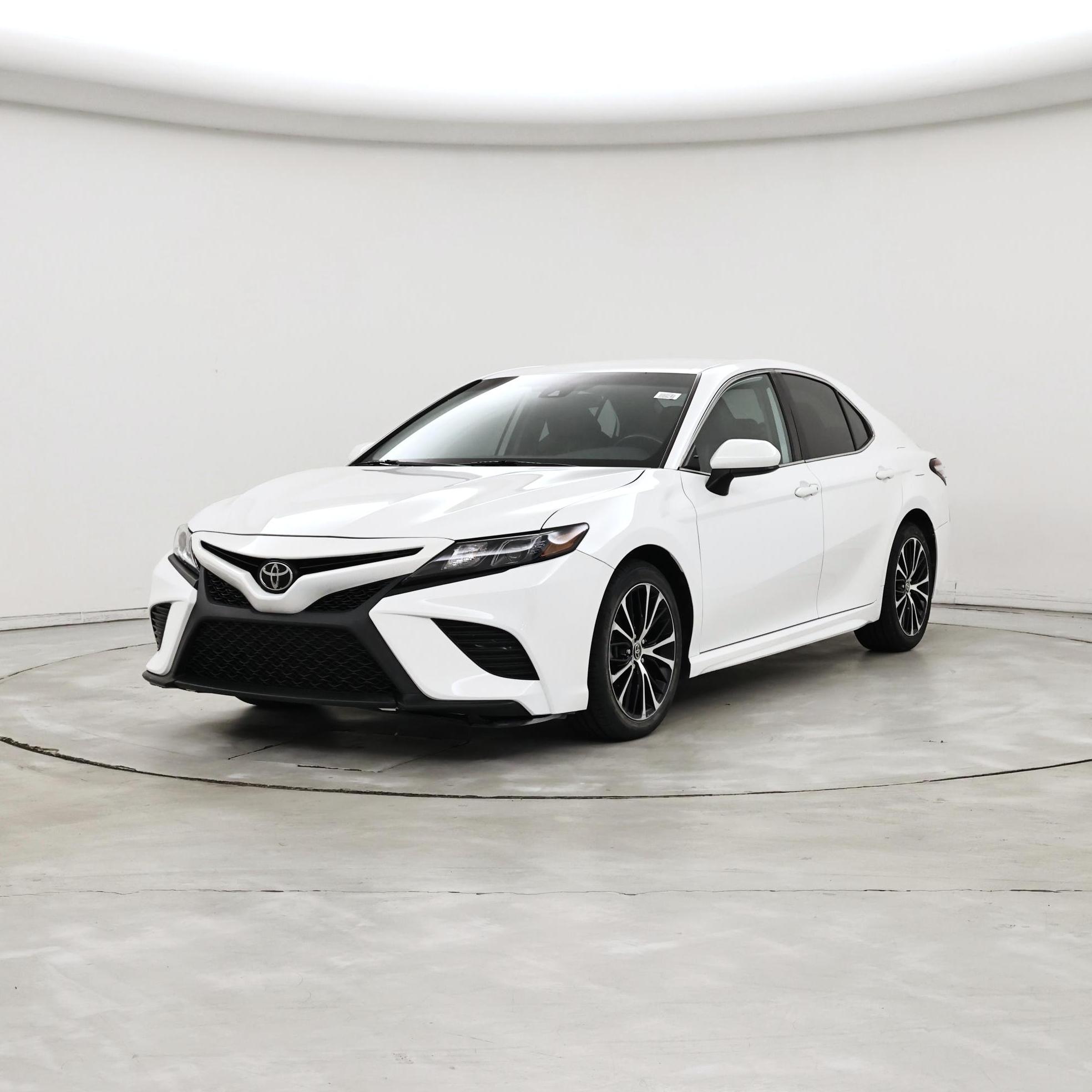 Thumbnail: 2020 Toyota Camry - 4