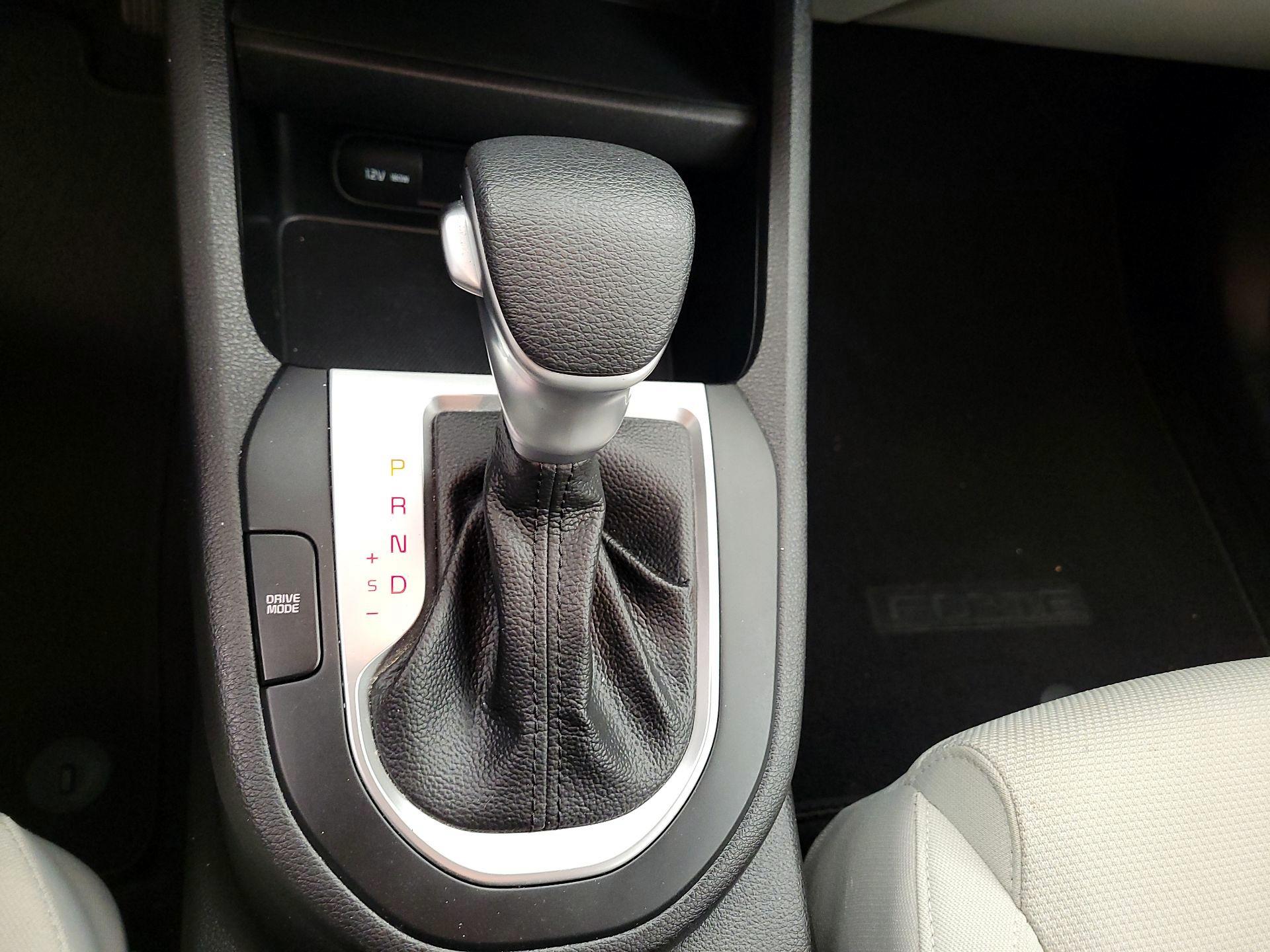 Thumbnail: 2022 Kia Forte - 15