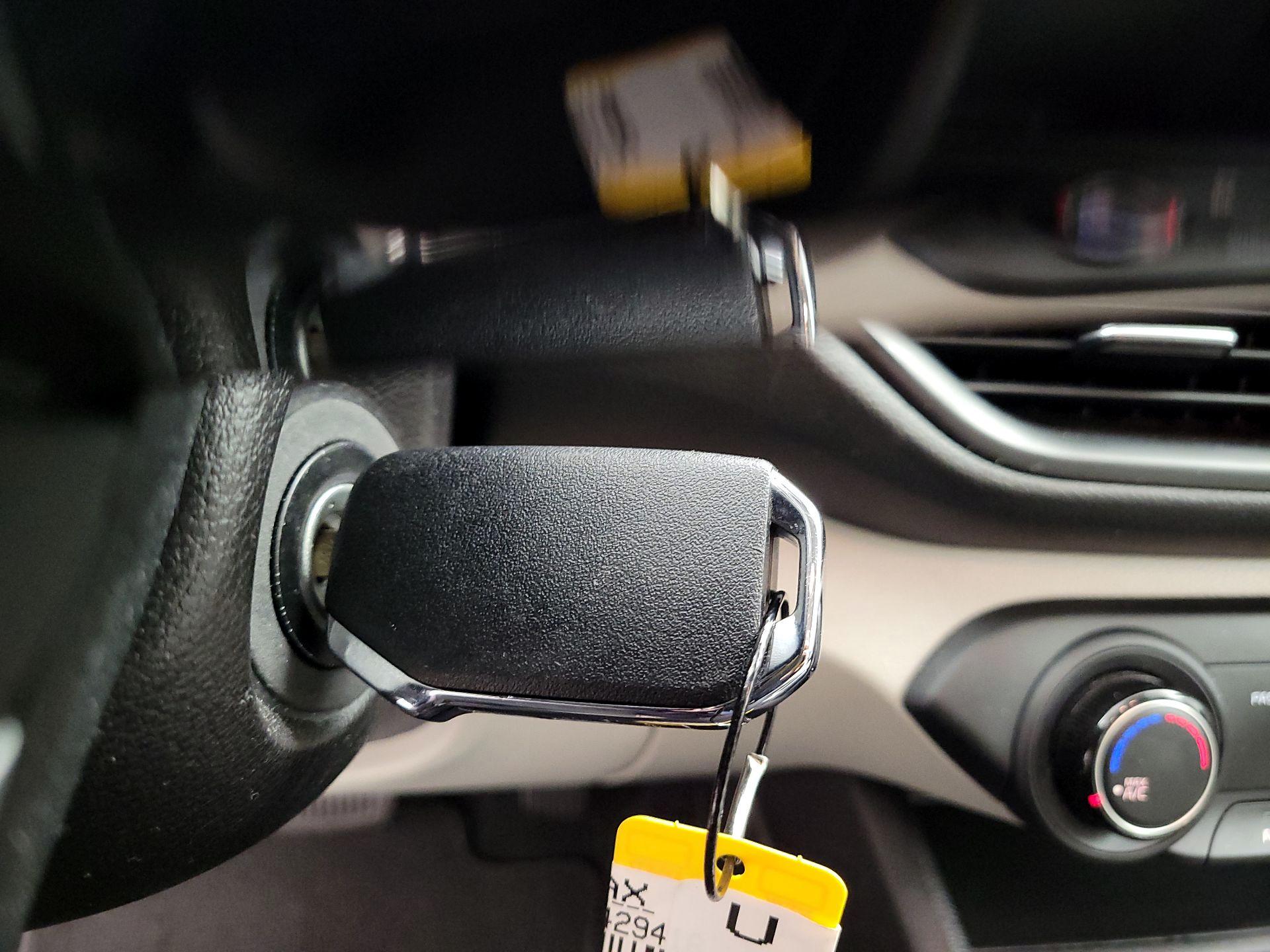 Thumbnail: 2022 Kia Forte - 18