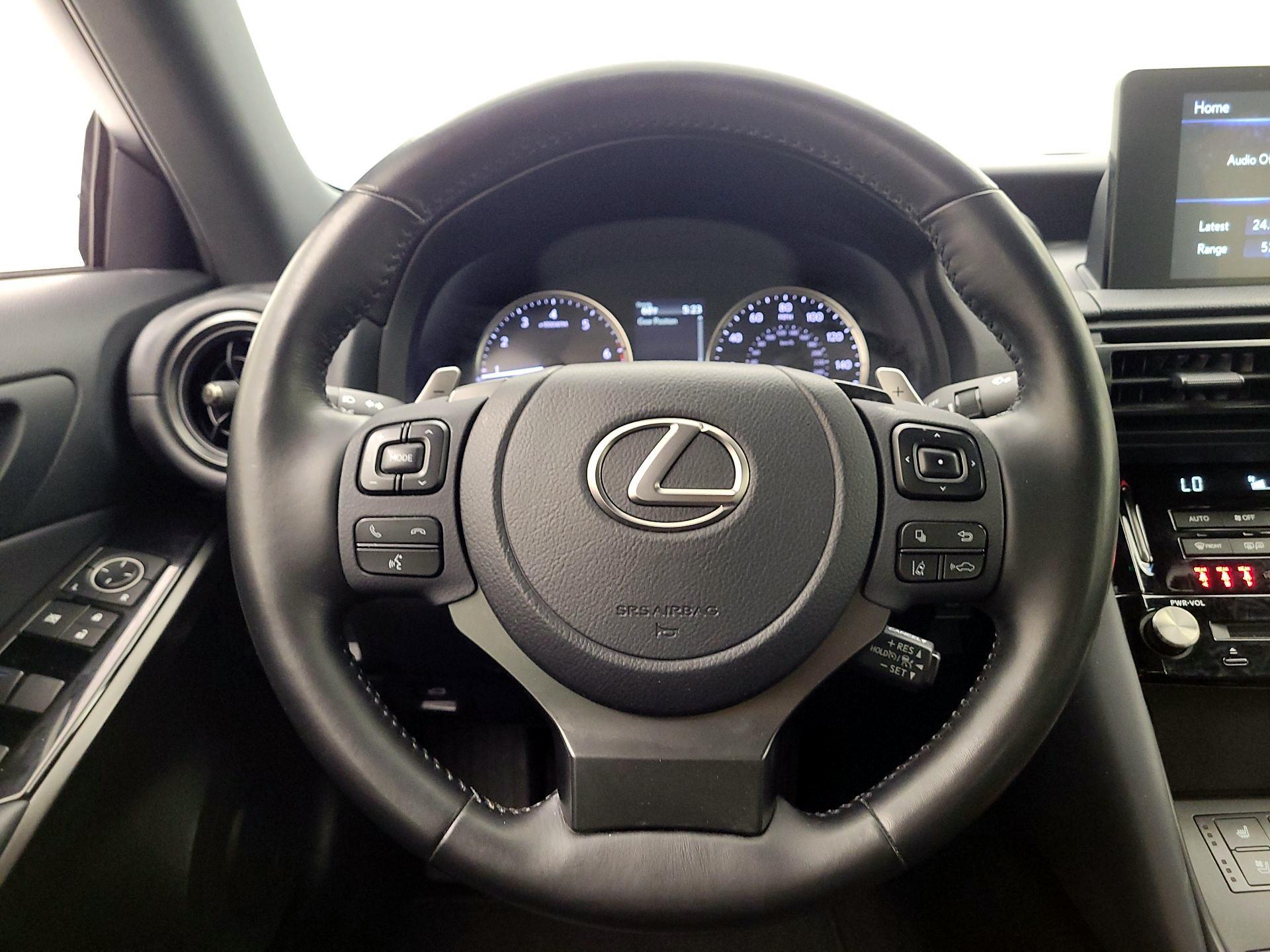 Thumbnail: 2023 Lexus IS - 10