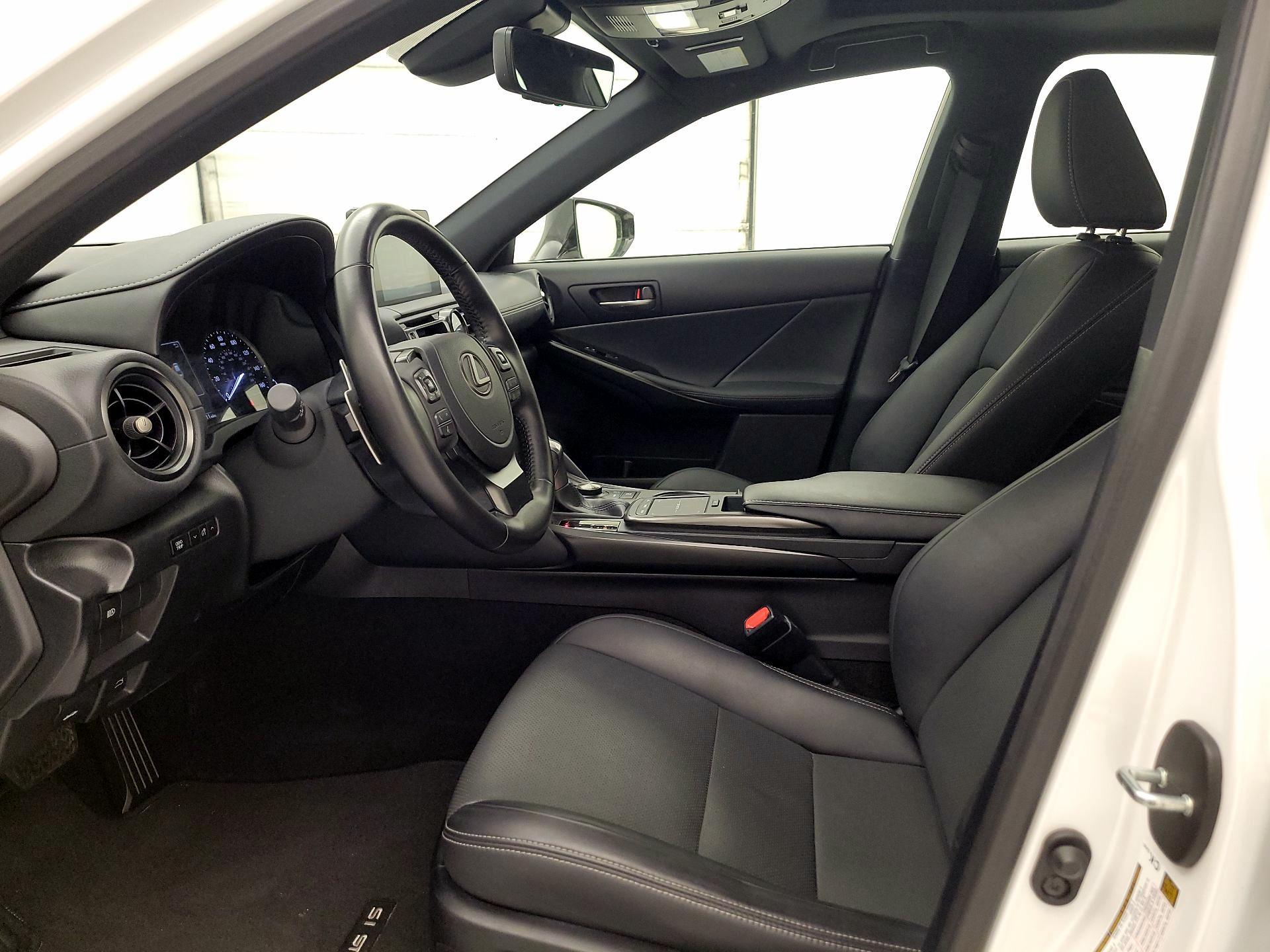 Thumbnail: 2023 Lexus IS - 11