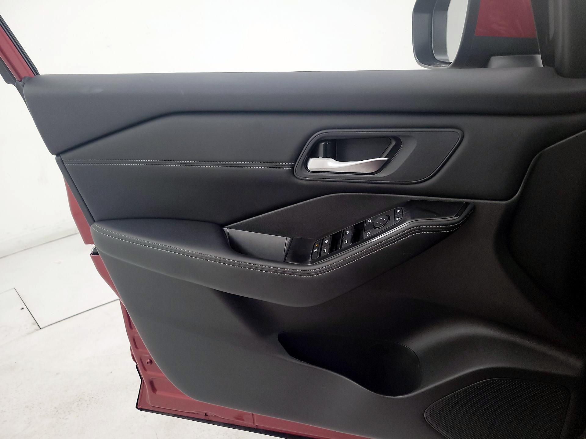 Thumbnail: 2024 Nissan Rogue - 12