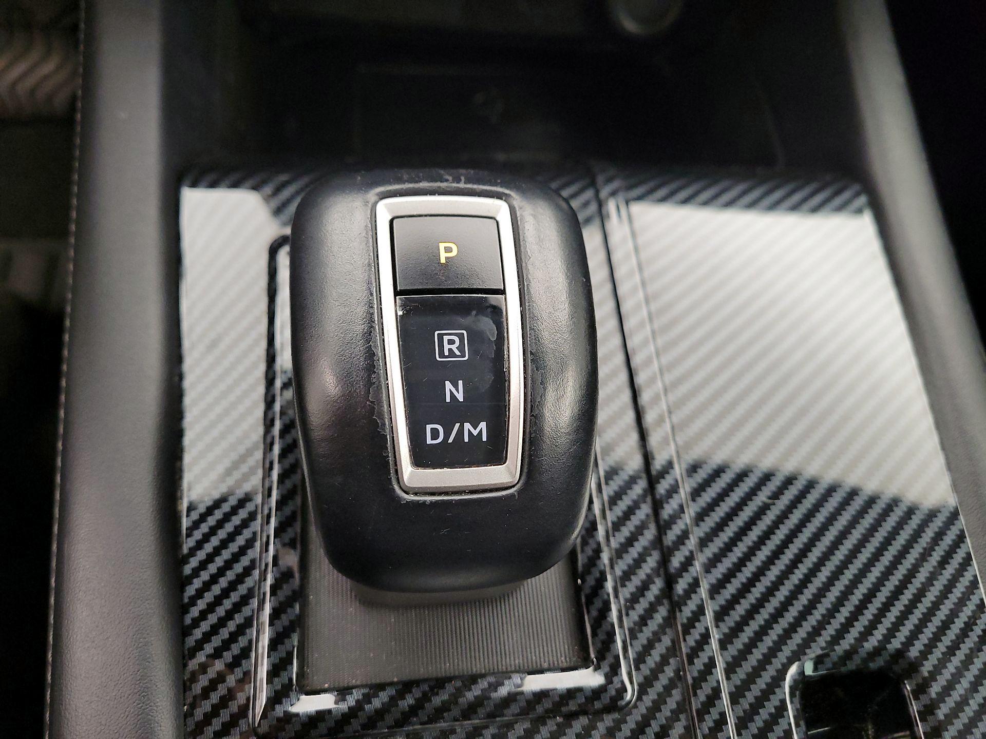 Thumbnail: 2022 Mitsubishi Outlander - 15