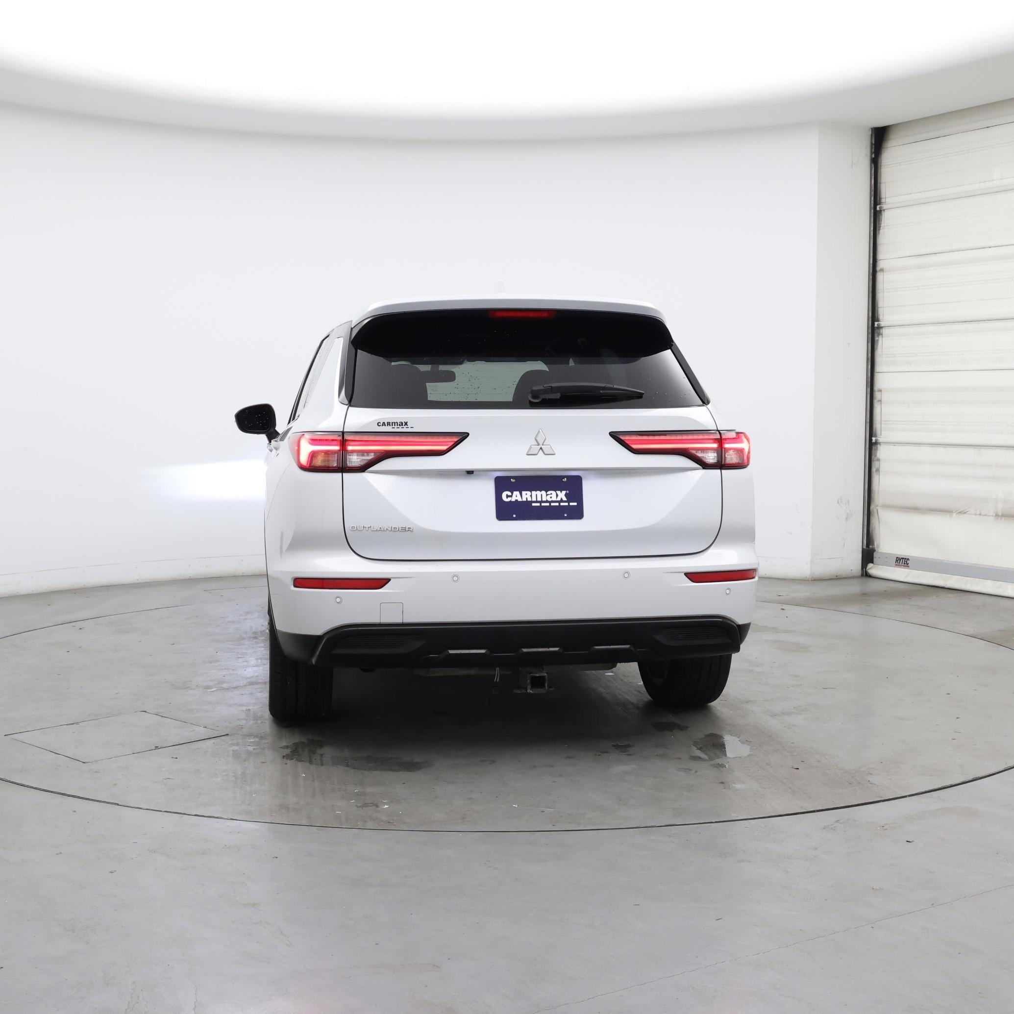 Thumbnail: 2022 Mitsubishi Outlander - 6