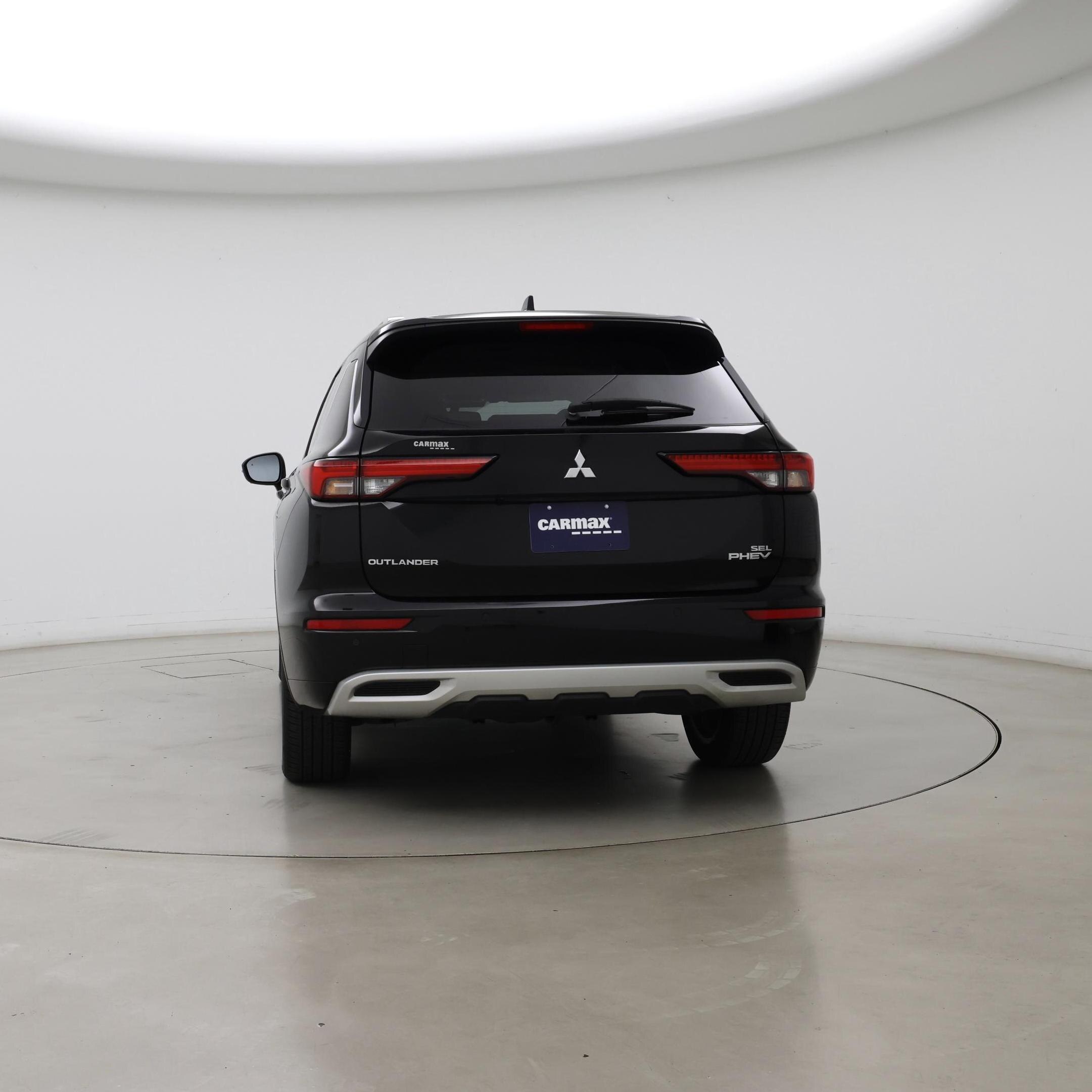 Thumbnail: 2023 Mitsubishi Outlander - 6