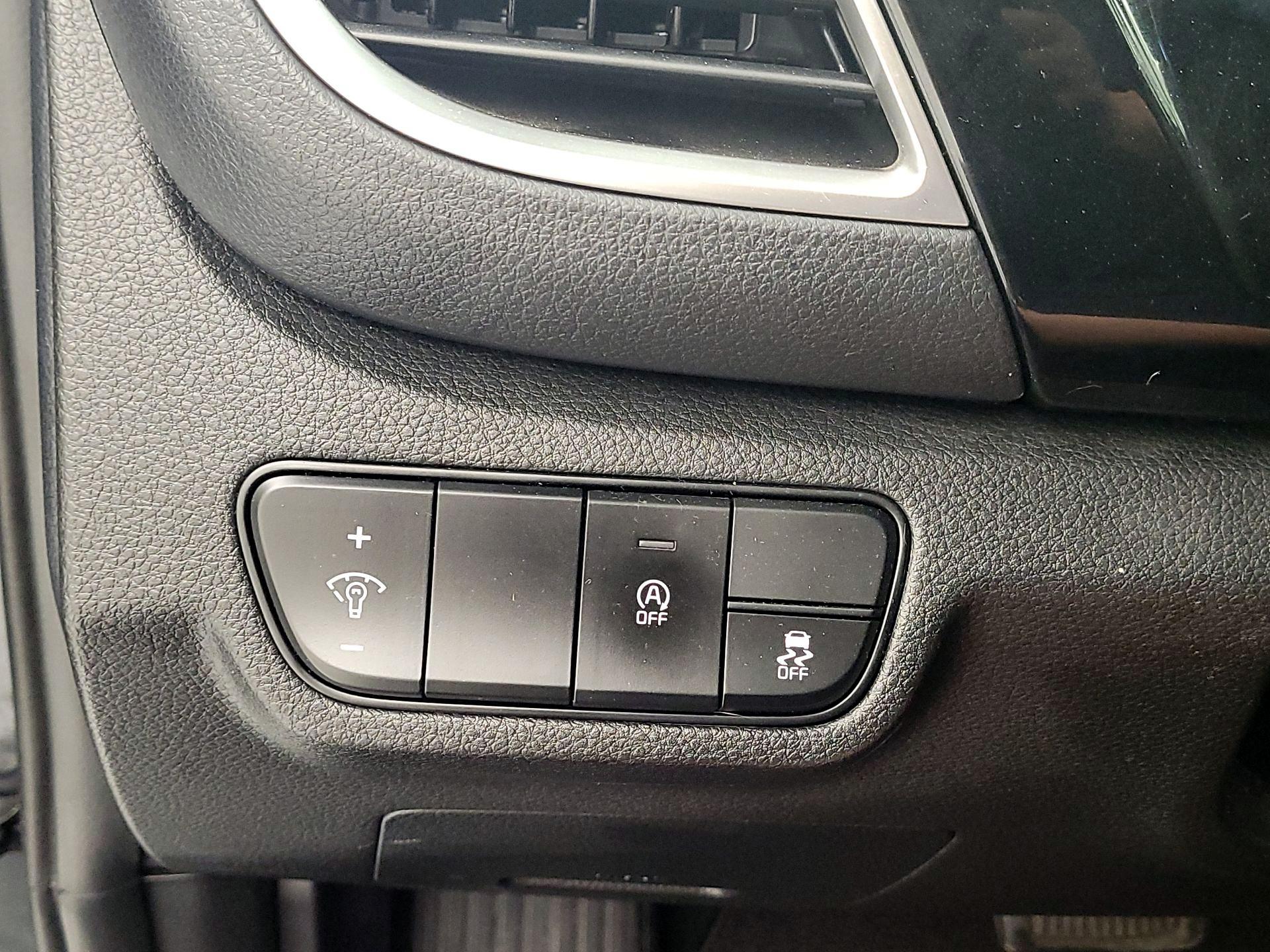 Thumbnail: 2024 Kia Seltos - 13