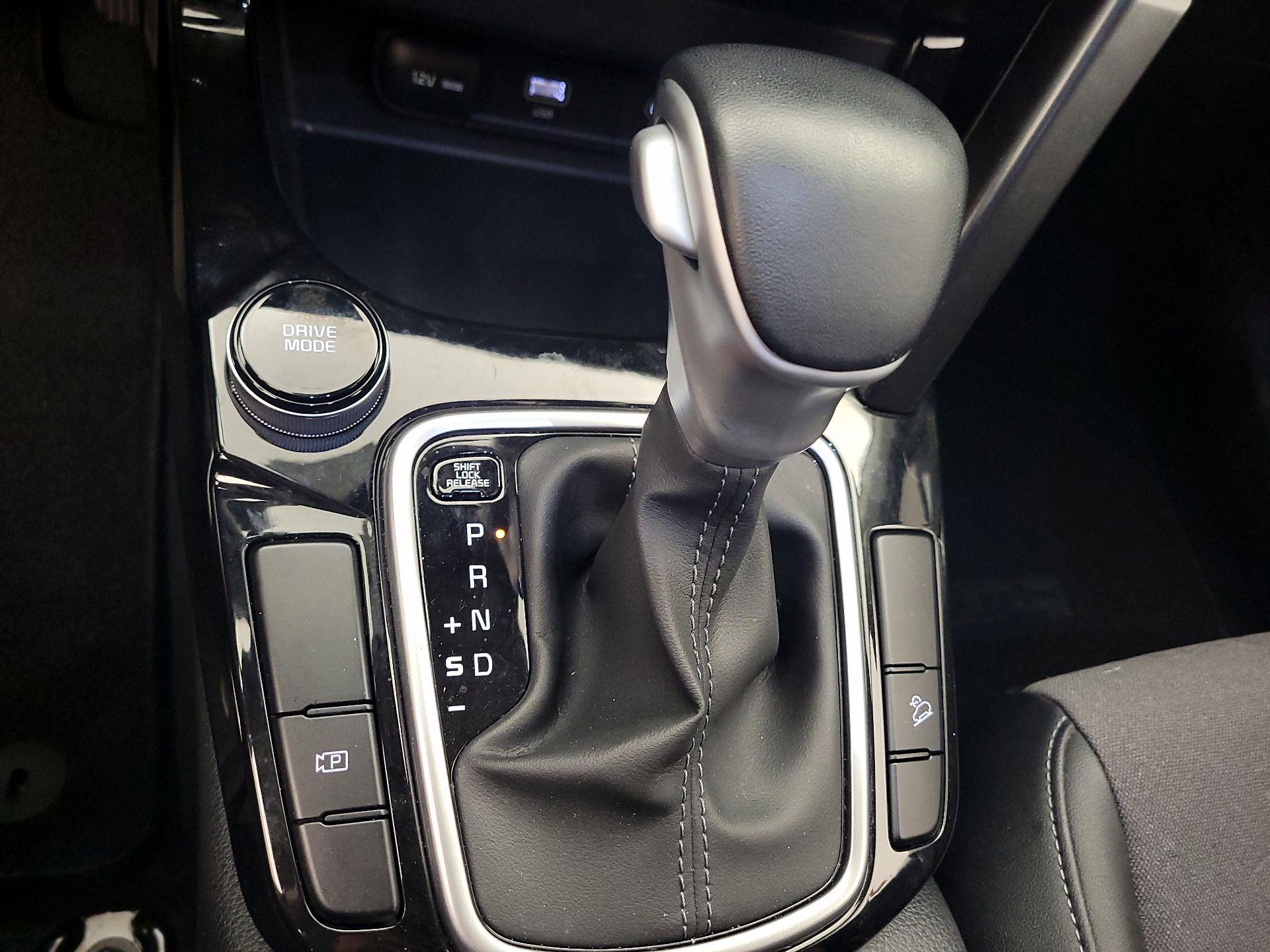 Thumbnail: 2024 Kia Seltos - 17