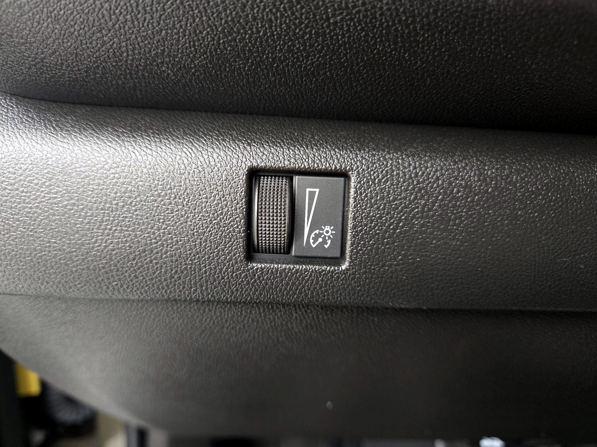 Thumbnail: 2023 Chevrolet Colorado - 13