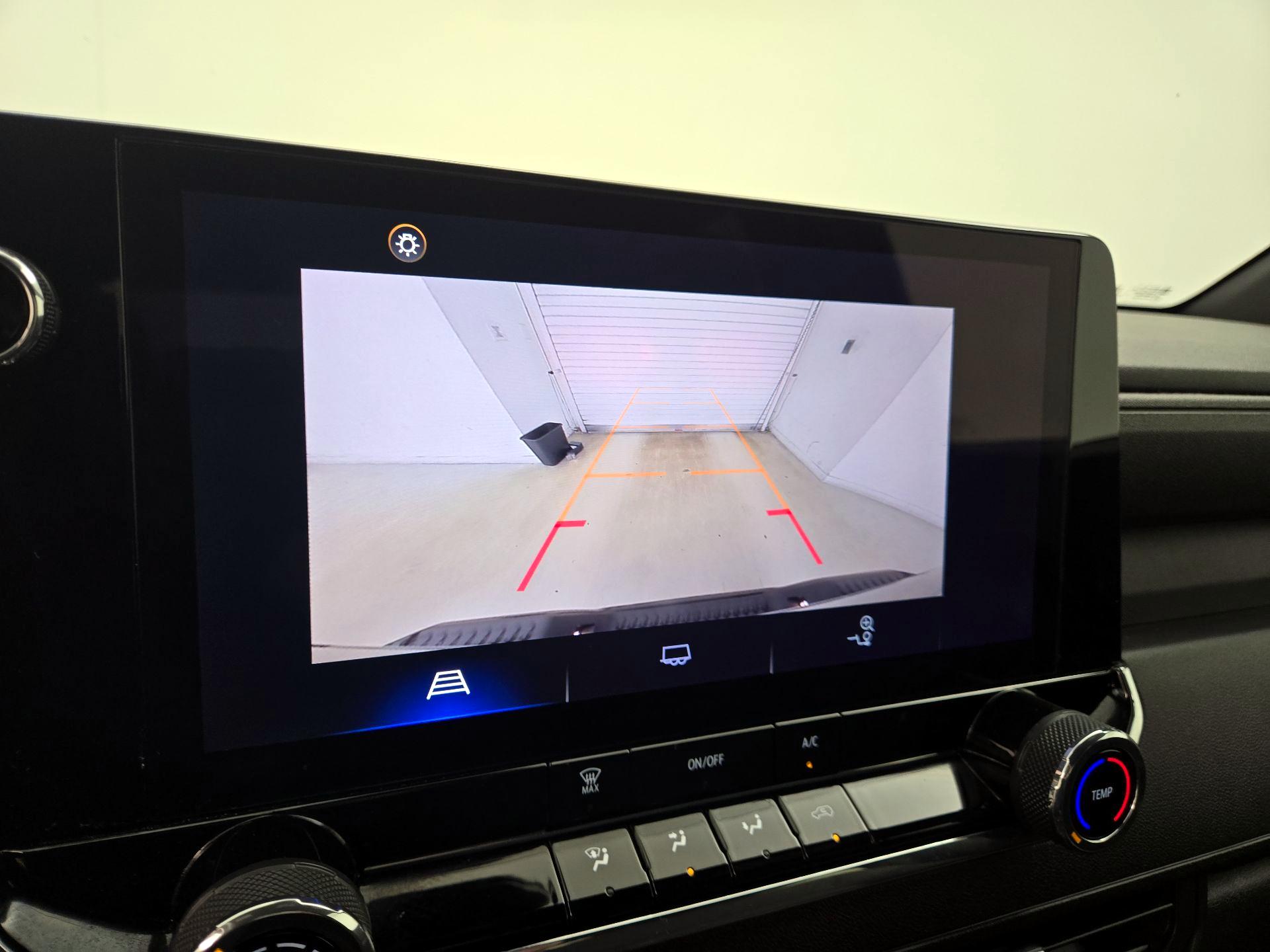 Thumbnail: 2023 Chevrolet Colorado - 14