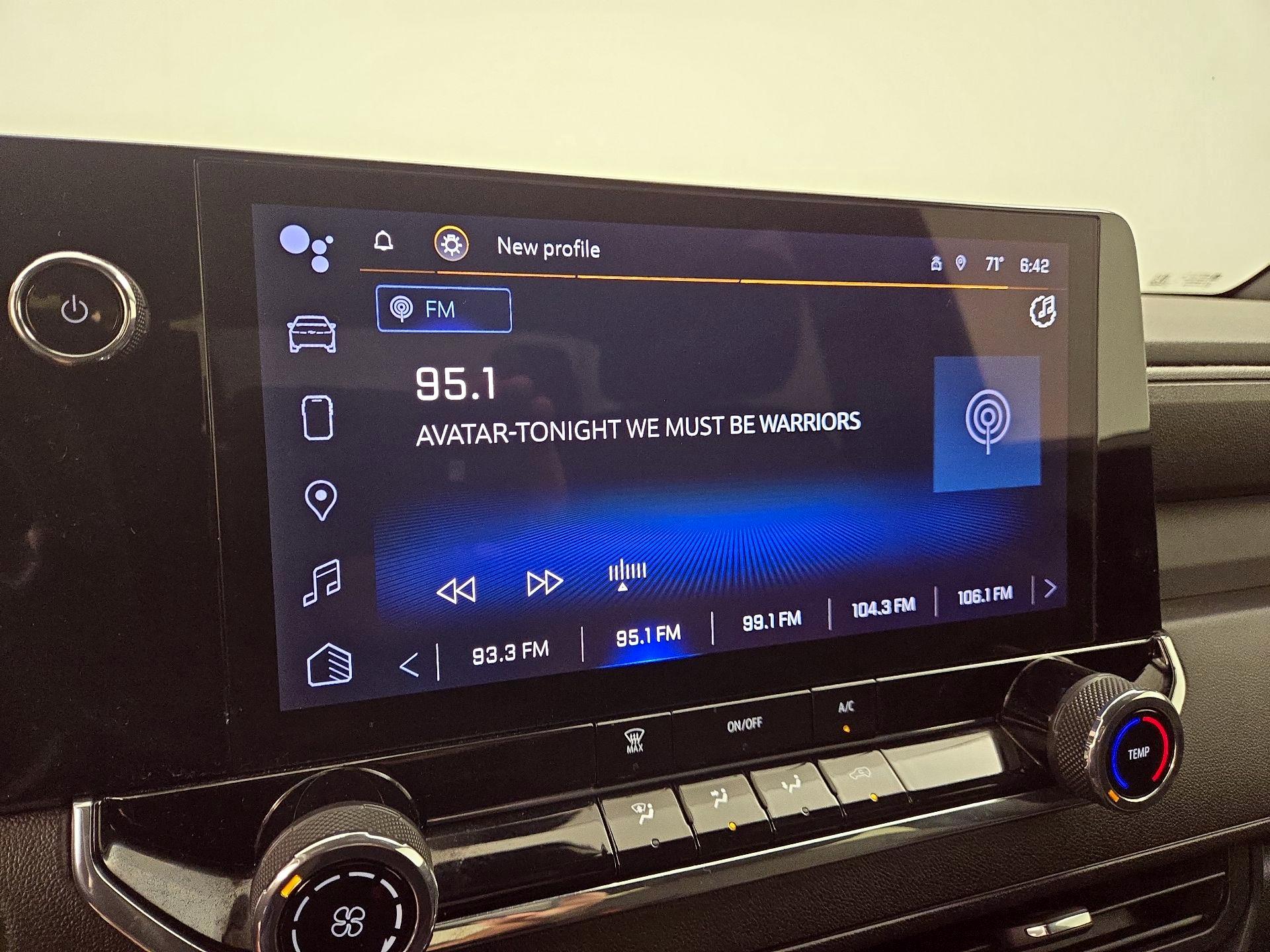 Thumbnail: 2023 Chevrolet Colorado - 15