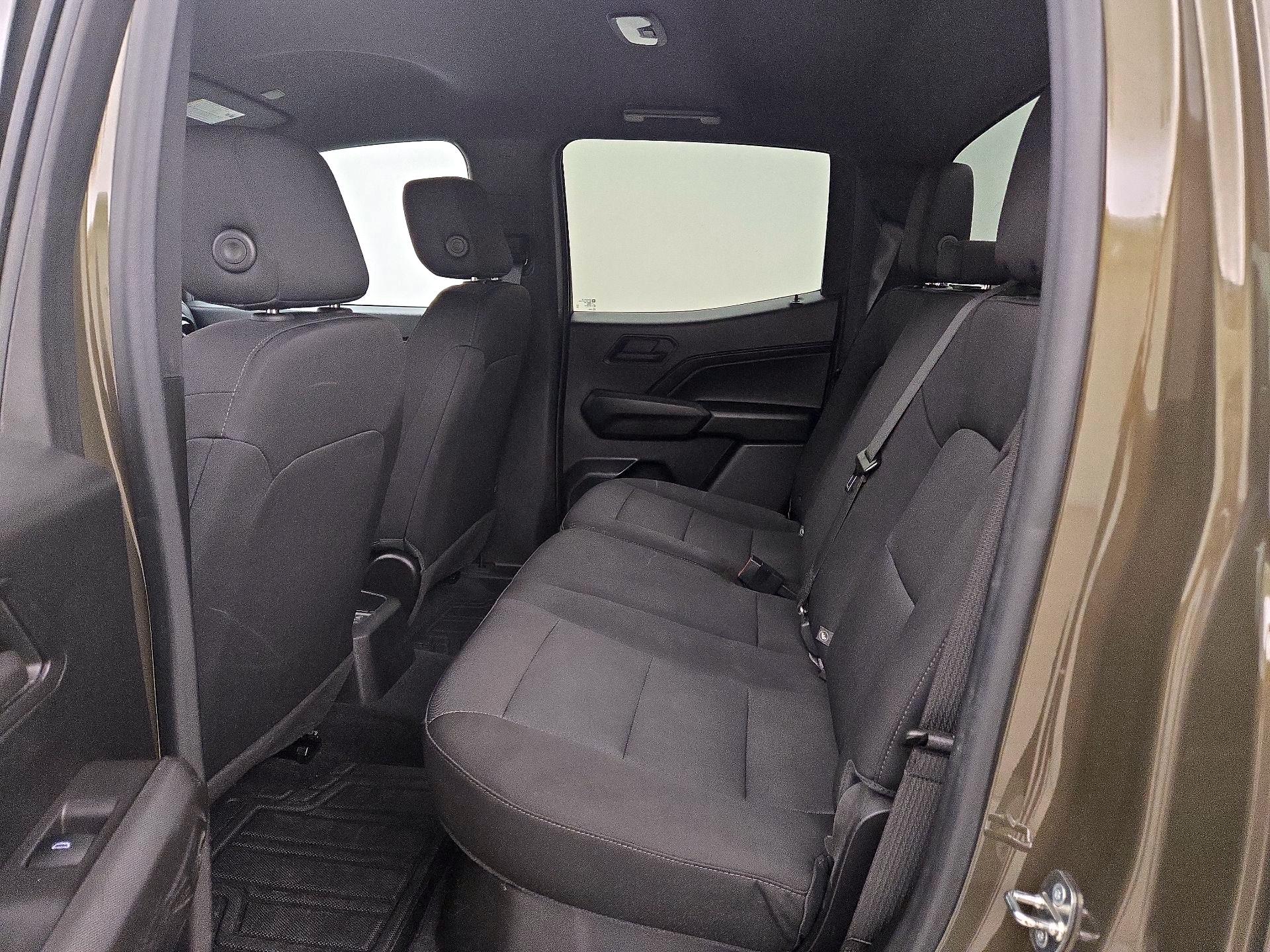 Thumbnail: 2023 Chevrolet Colorado - 19