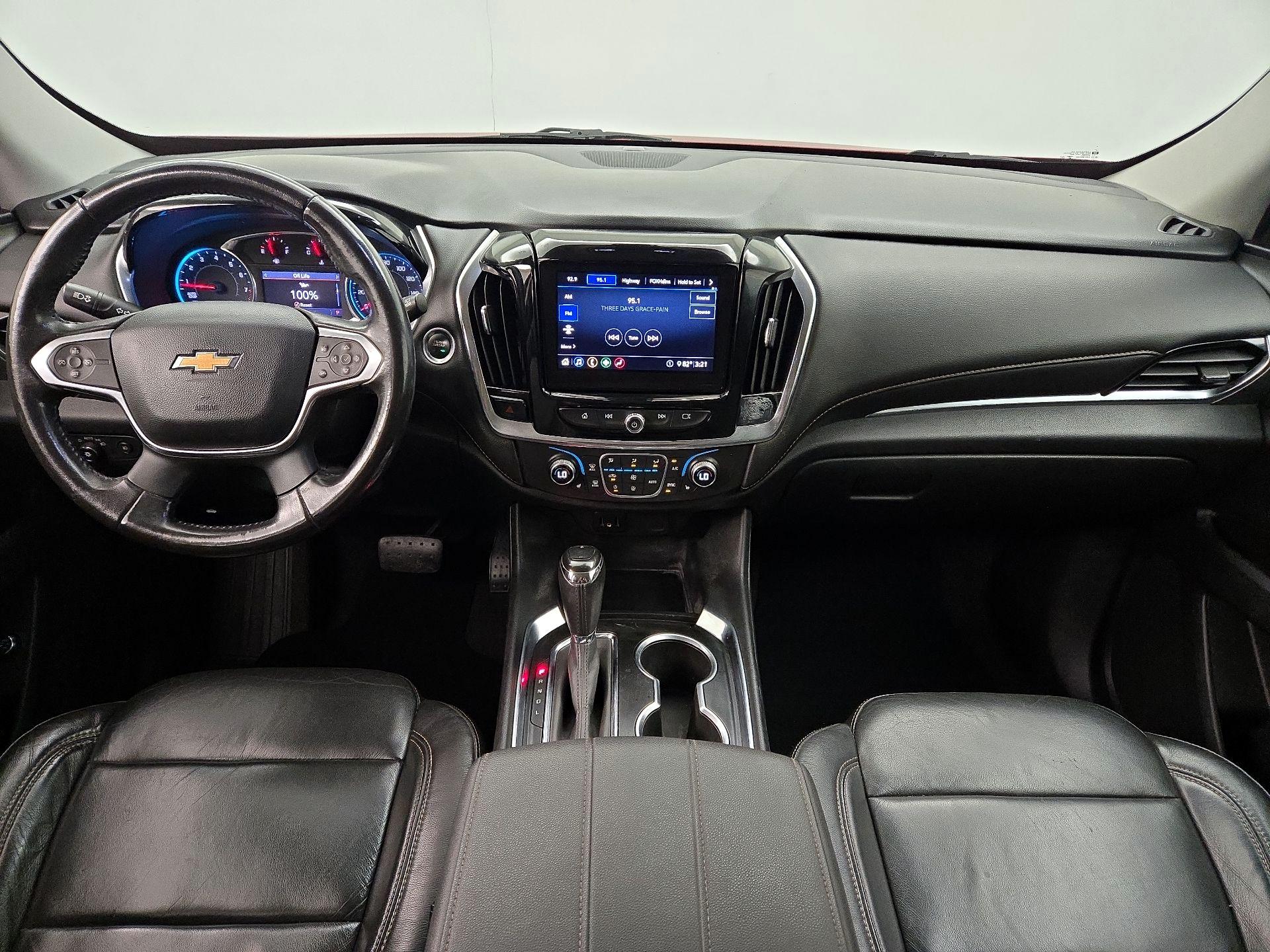 Thumbnail: 2020 Chevrolet Traverse - 9