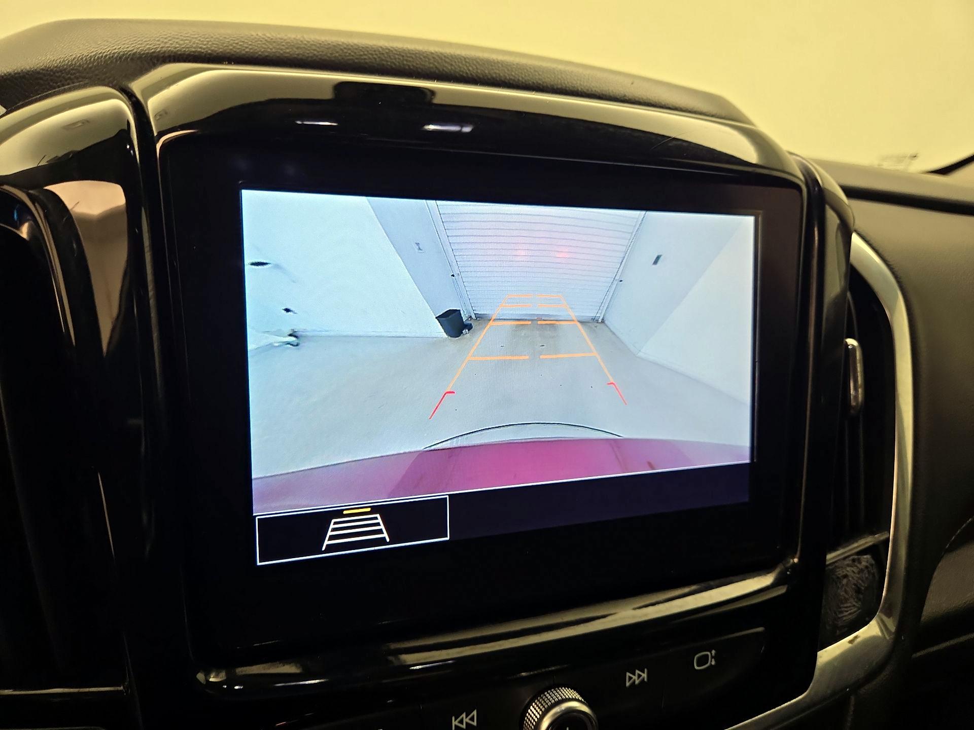 Thumbnail: 2020 Chevrolet Traverse - 14