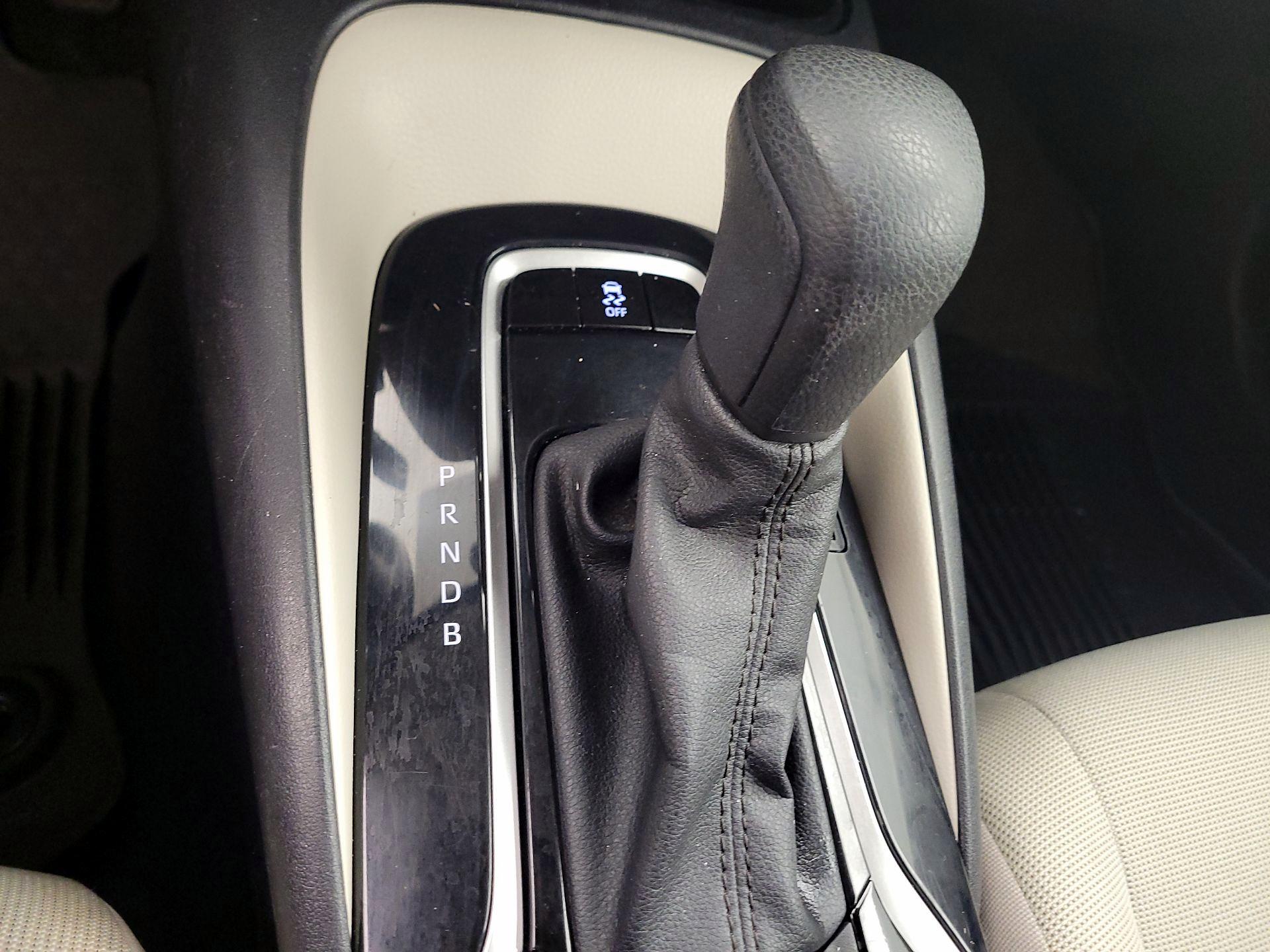 Thumbnail: 2022 Toyota Corolla - 17