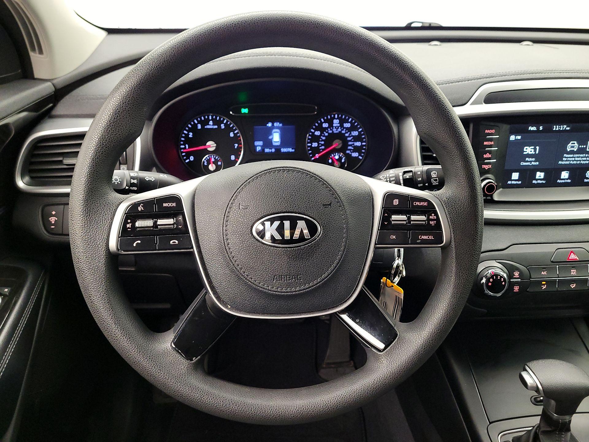 Thumbnail: 2020 Kia Sorento - 10