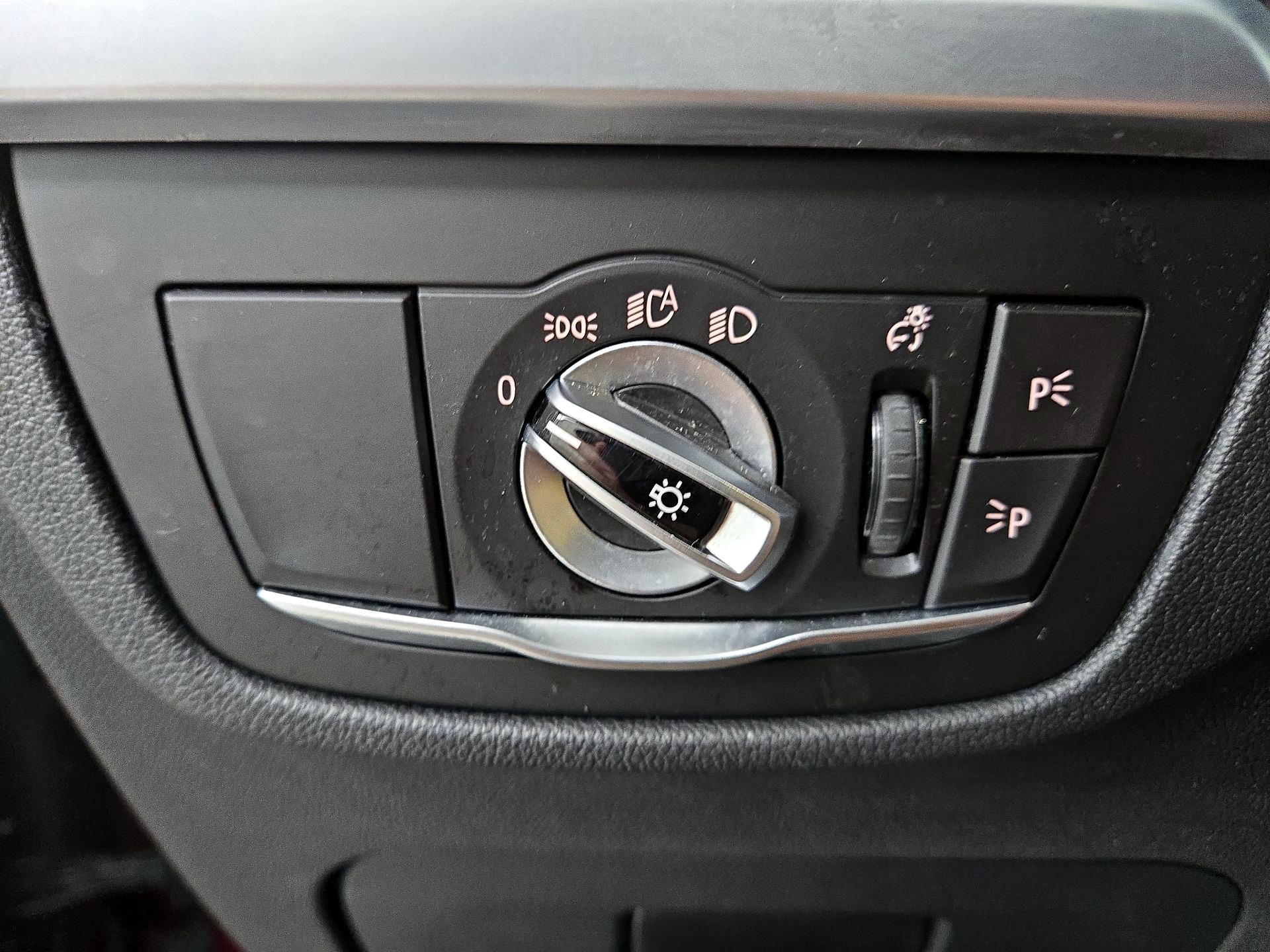 Thumbnail: 2022 BMW X4 - 13